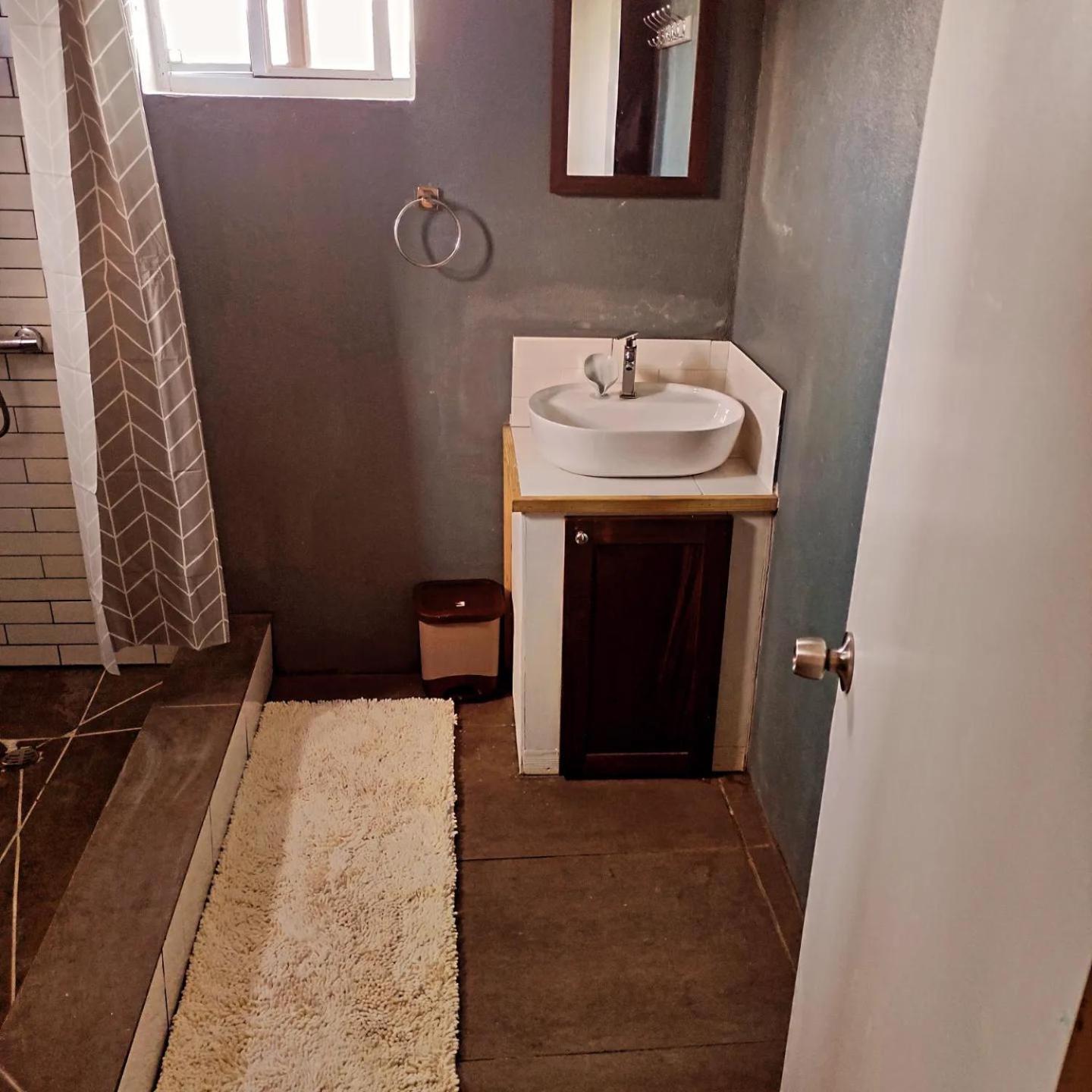 1 Bed Cabin - Sleeps 2 - Wifi view 4