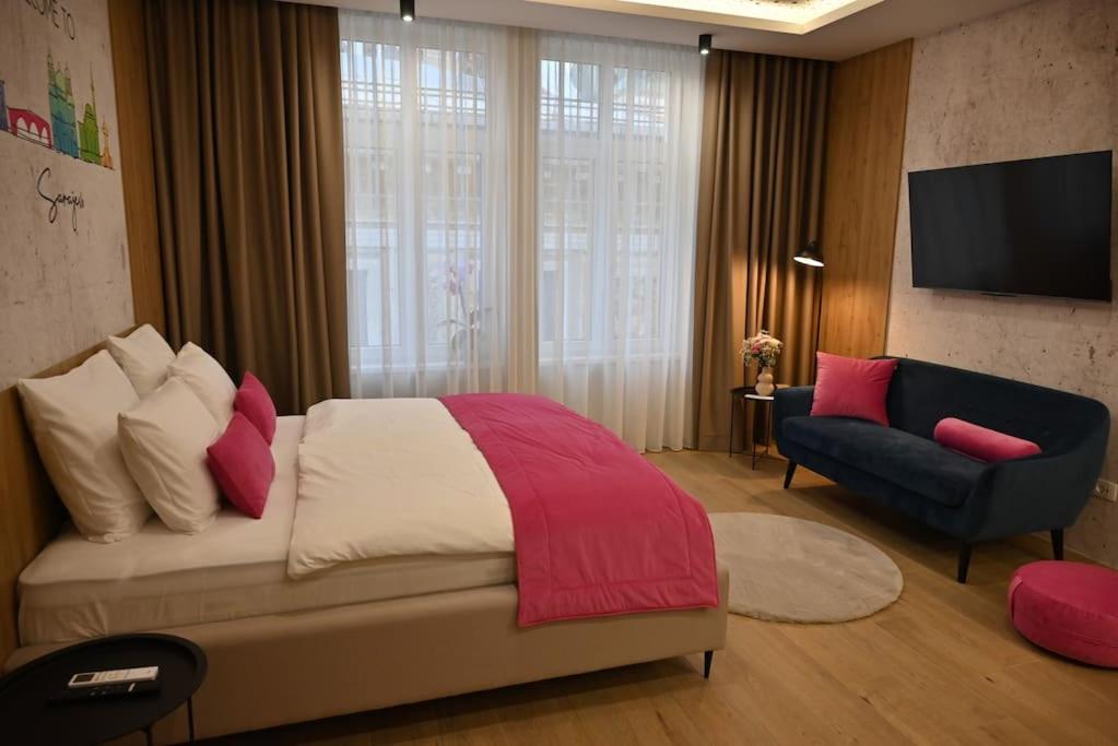 Rina Apartments