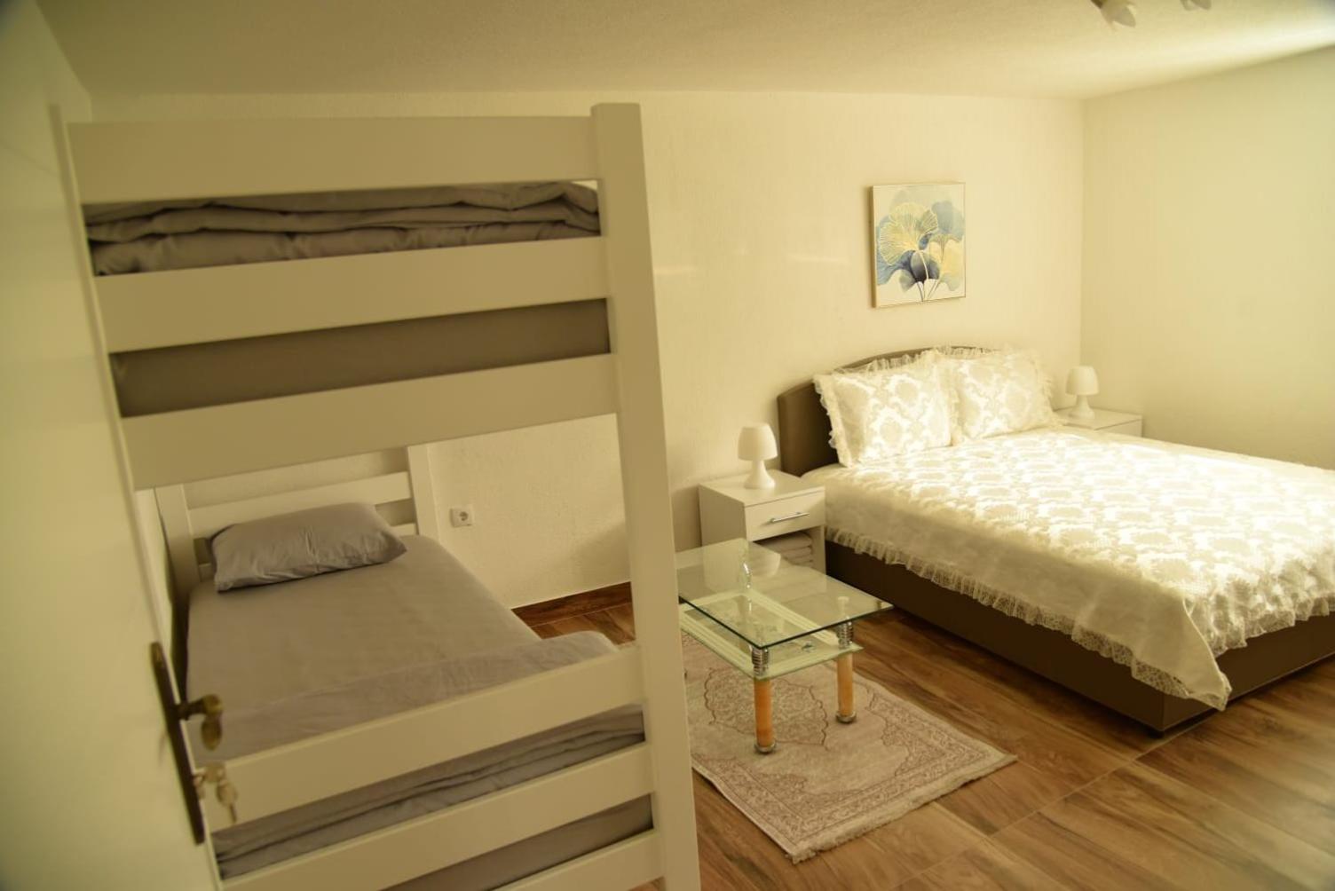 LMM Apartmani view 4