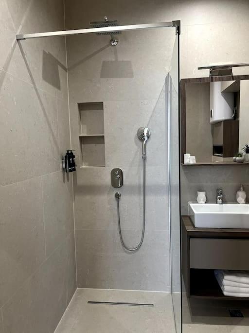 Rina Apartments