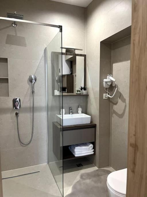 Rina Apartments