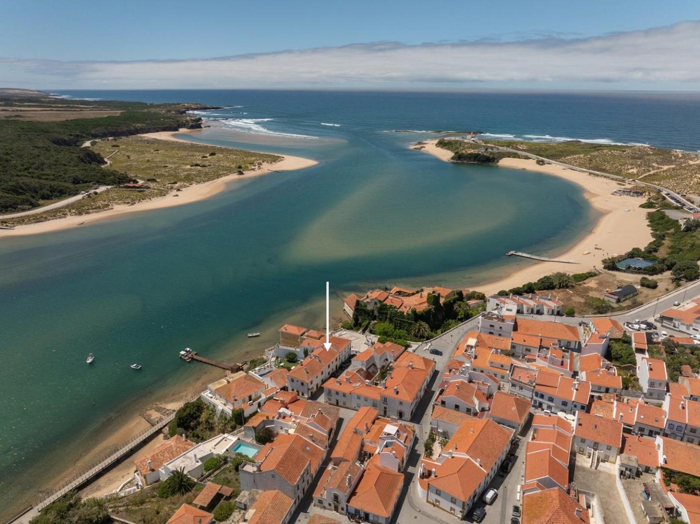 River front Castle apartment view 5