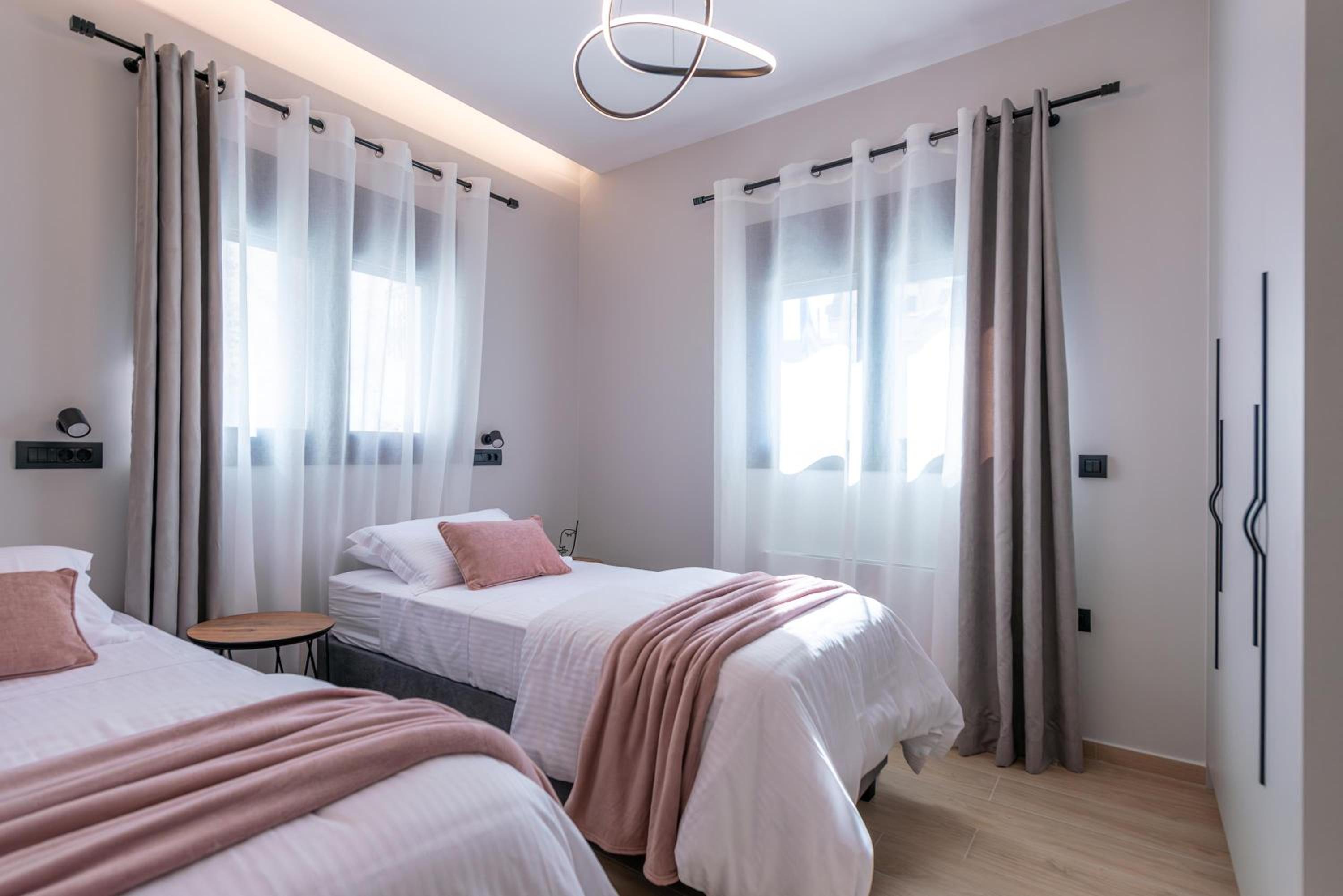 FD Luxury Suites photo 5