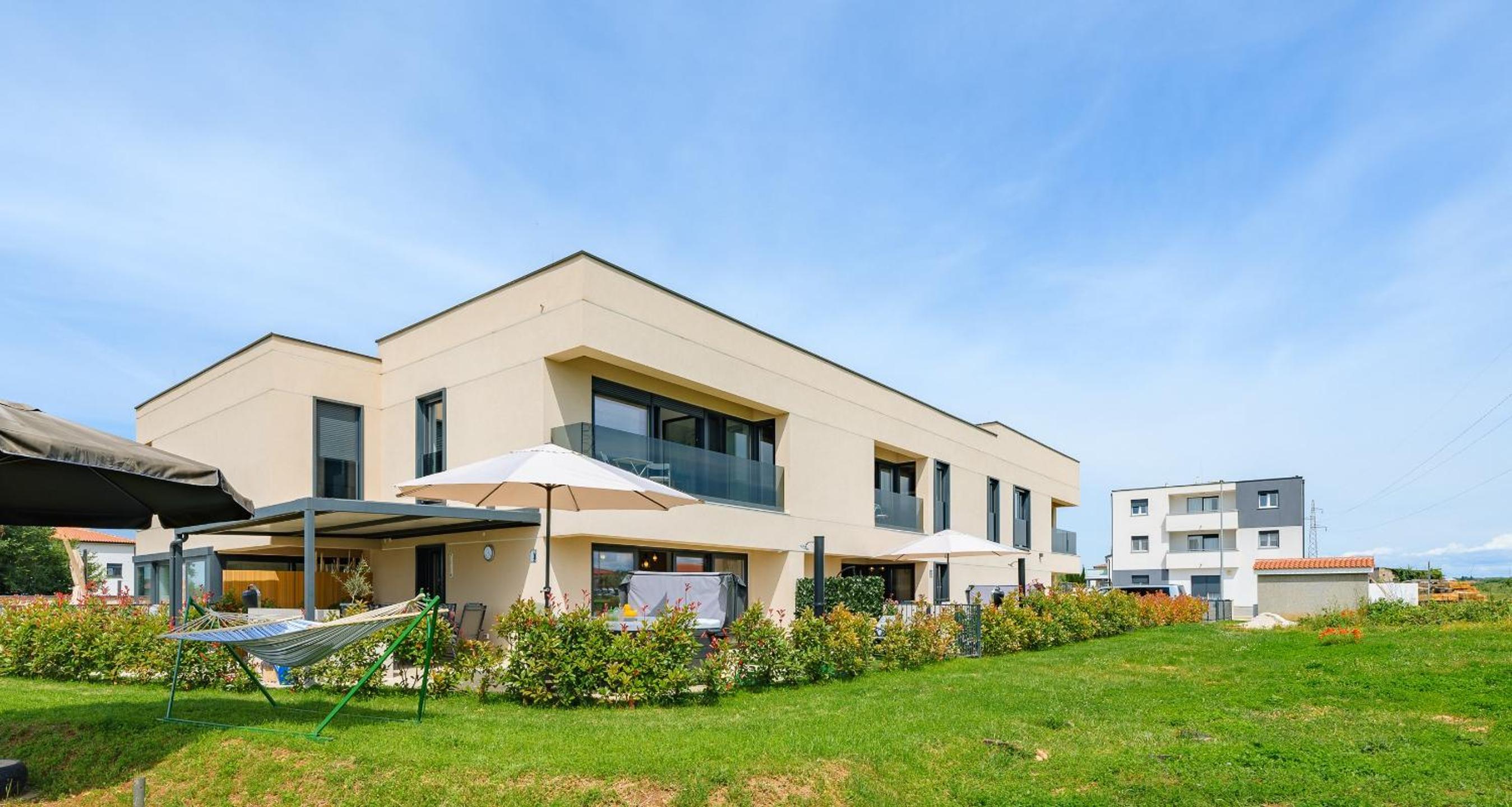 Luxury Apartments BRIGITTA with whirlpool in Umag