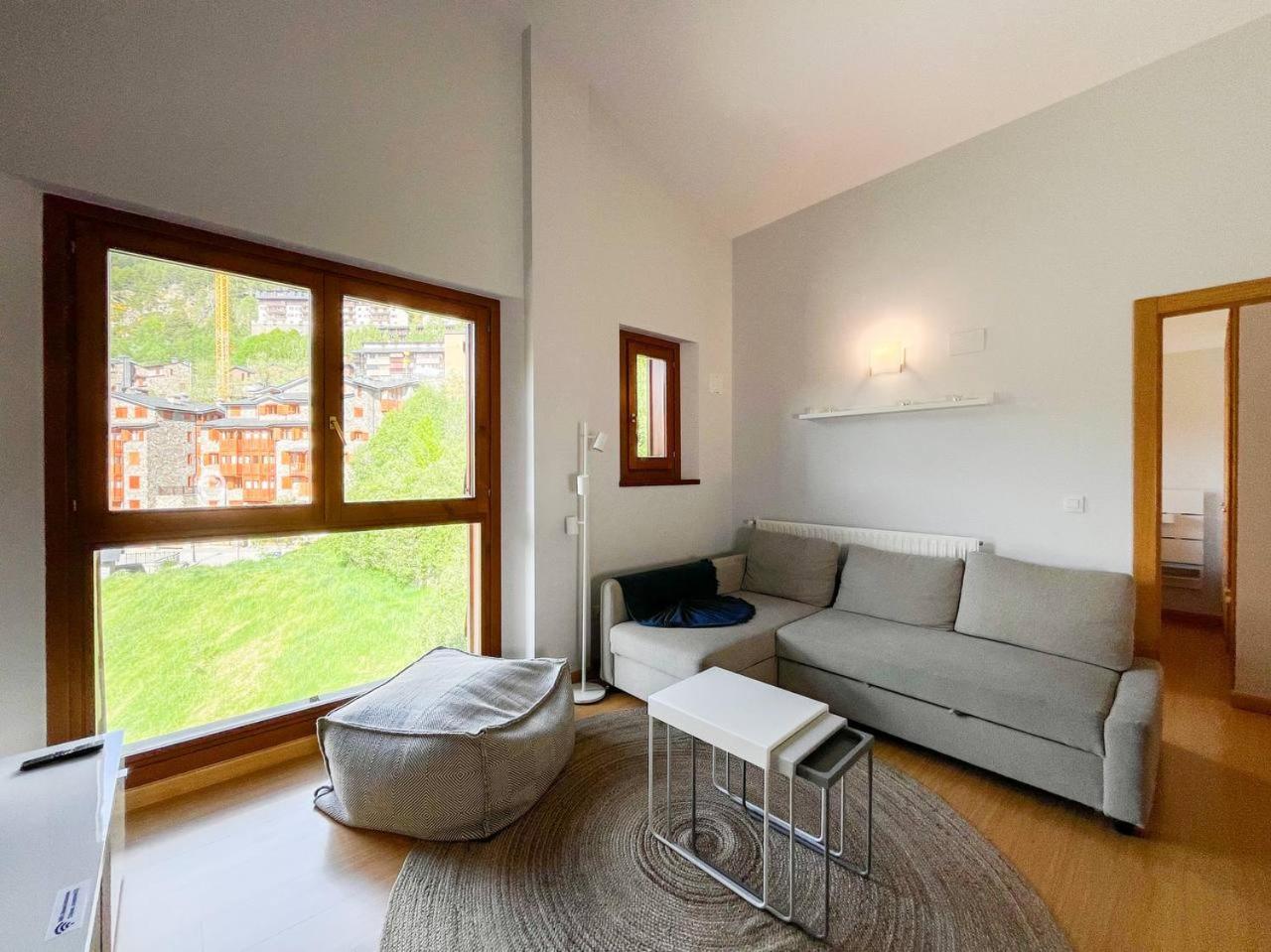 Ático De 3 Habitaciones Con Vistas Soldeu - Parking incluido l by BonesVacances