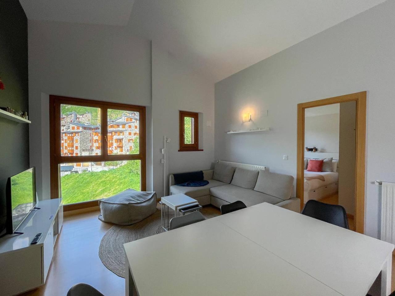 Ático De 3 Habitaciones Con Vistas Soldeu - Parking incluido l by BonesVacances