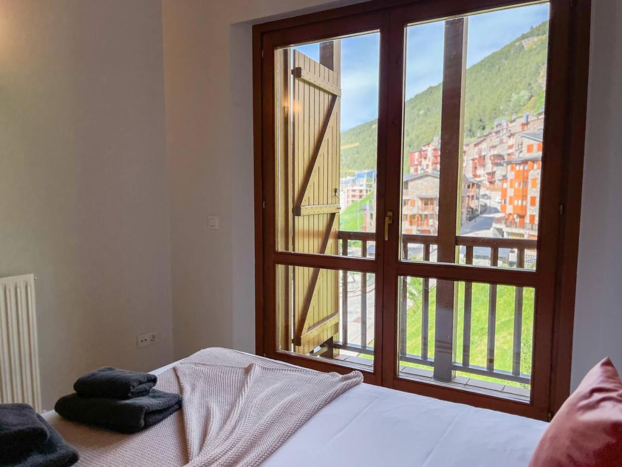 Ático De 3 Habitaciones Con Vistas Soldeu - Parking incluido l by BonesVacances