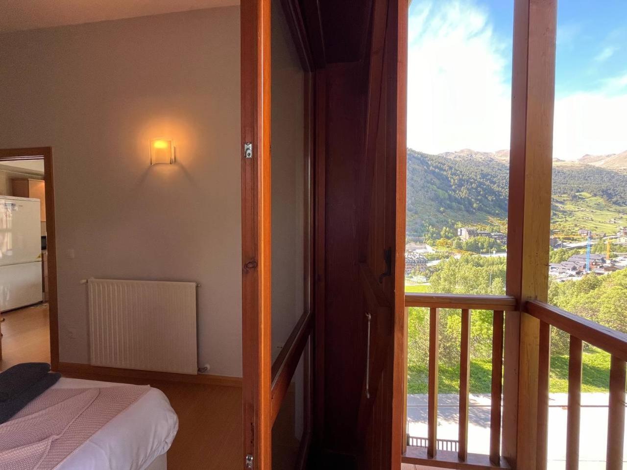Ático De 3 Habitaciones Con Vistas Soldeu - Parking incluido l by BonesVacances