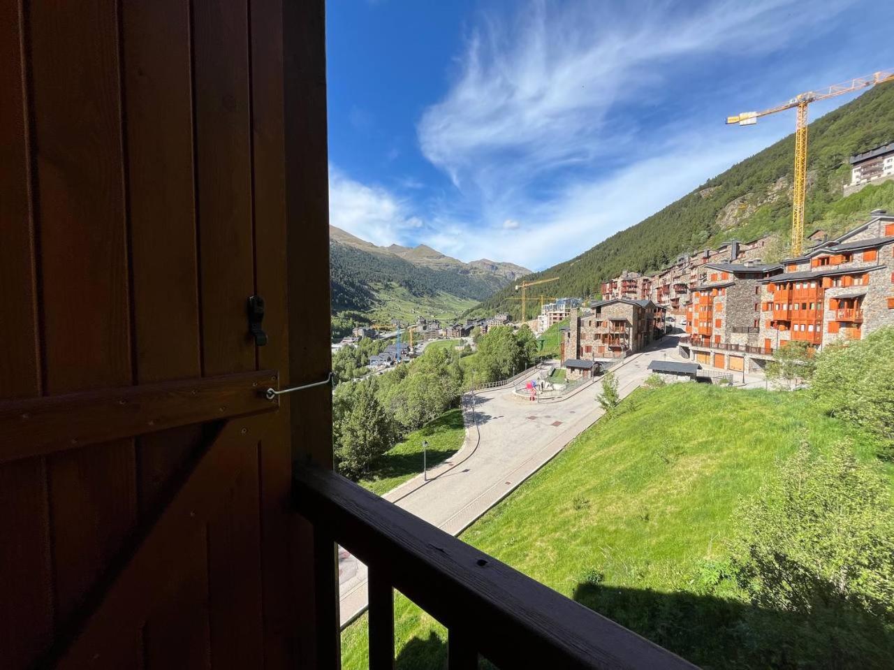 Ático De 3 Habitaciones Con Vistas Soldeu - Parking incluido l by BonesVacances