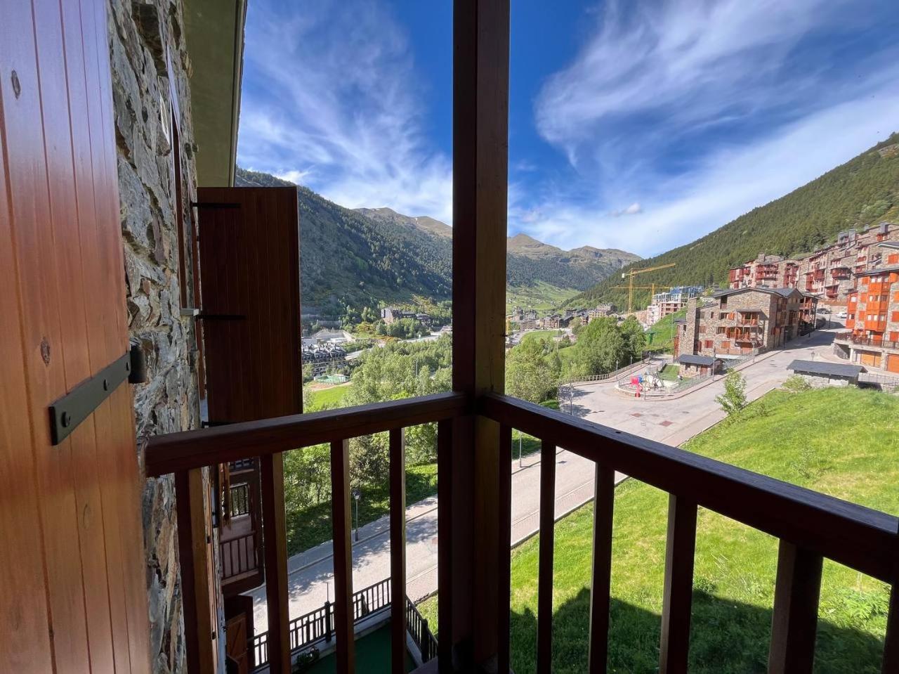 Ático De 3 Habitaciones Con Vistas Soldeu - Parking incluido l by BonesVacances