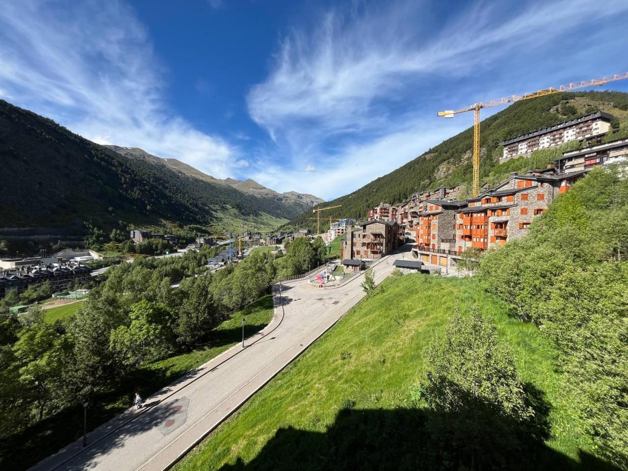 Ático De 3 Habitaciones Con Vistas Soldeu - Parking incluido l by BonesVacances