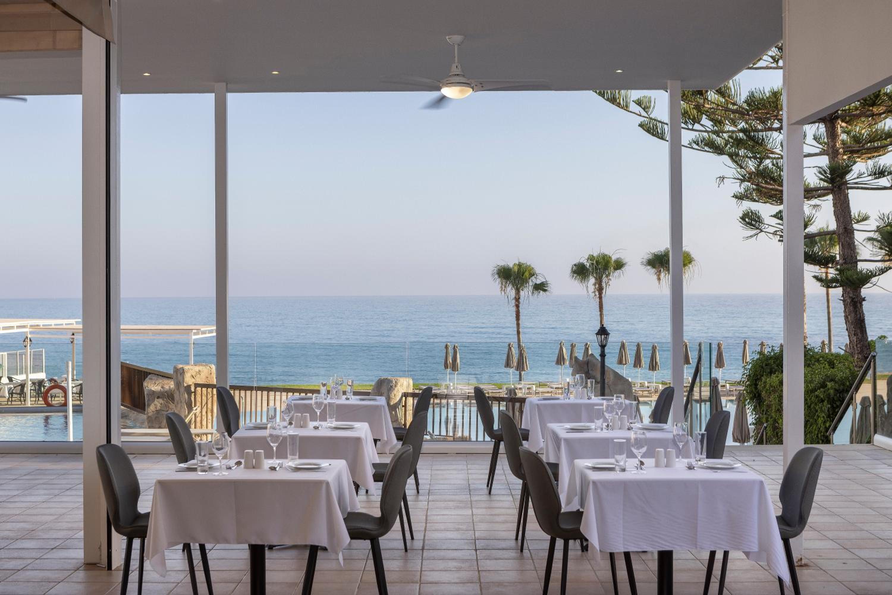 Kapetanios Aqua Resort