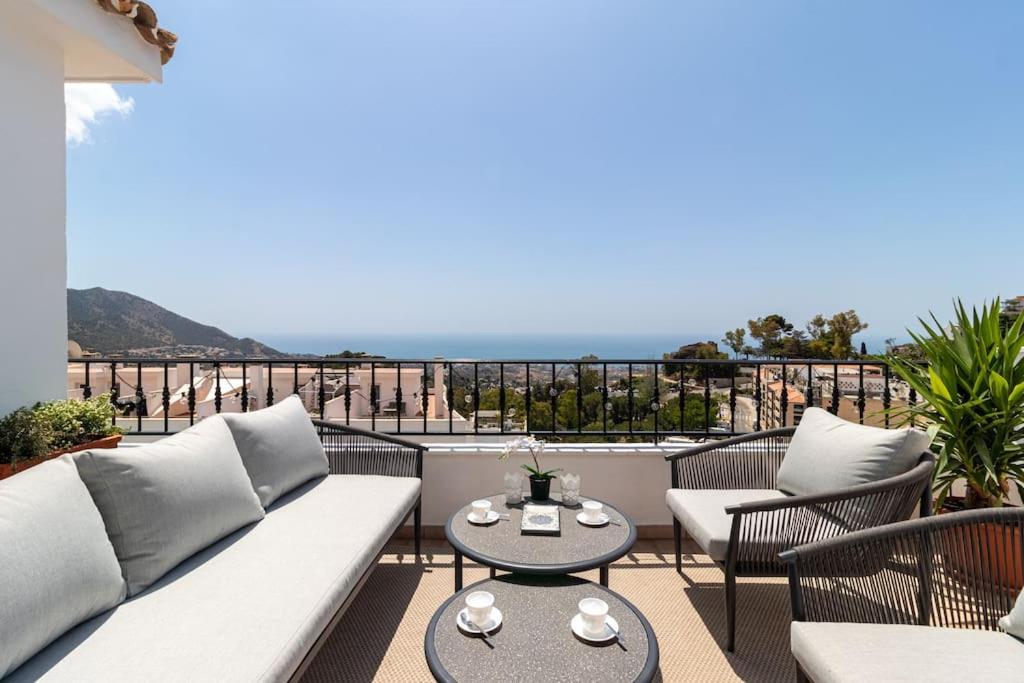 Heart of Mijas Gorgeous Flat with Panoramic View