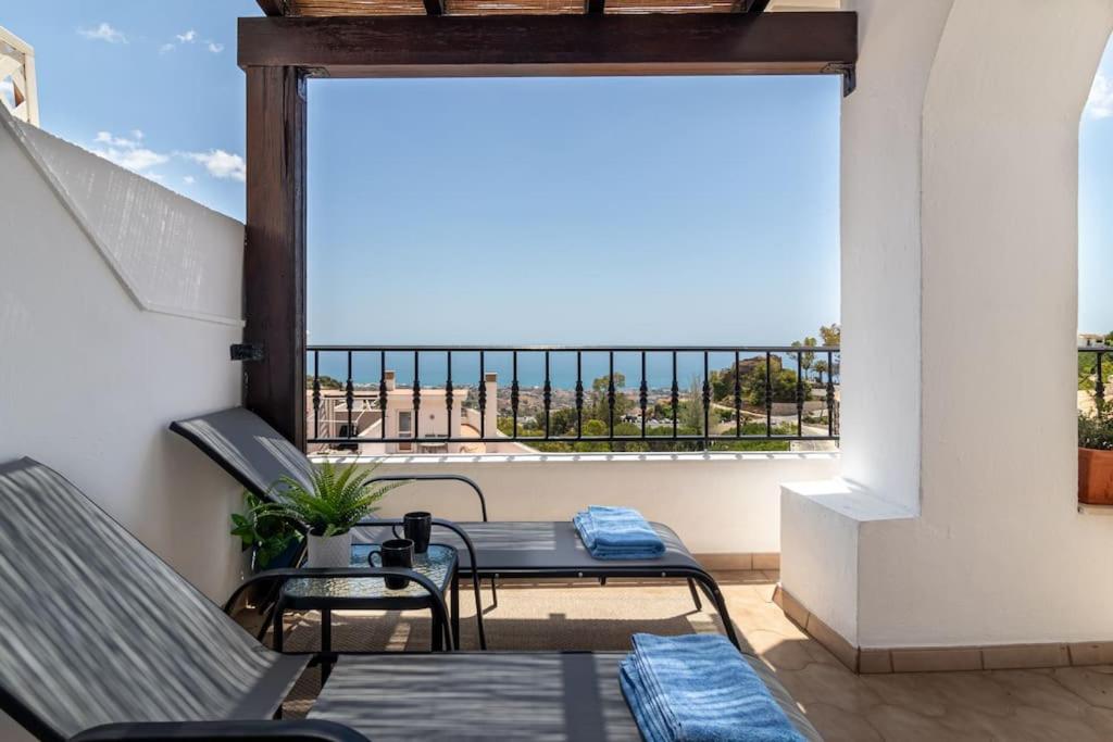Heart of Mijas Gorgeous Flat with Panoramic View