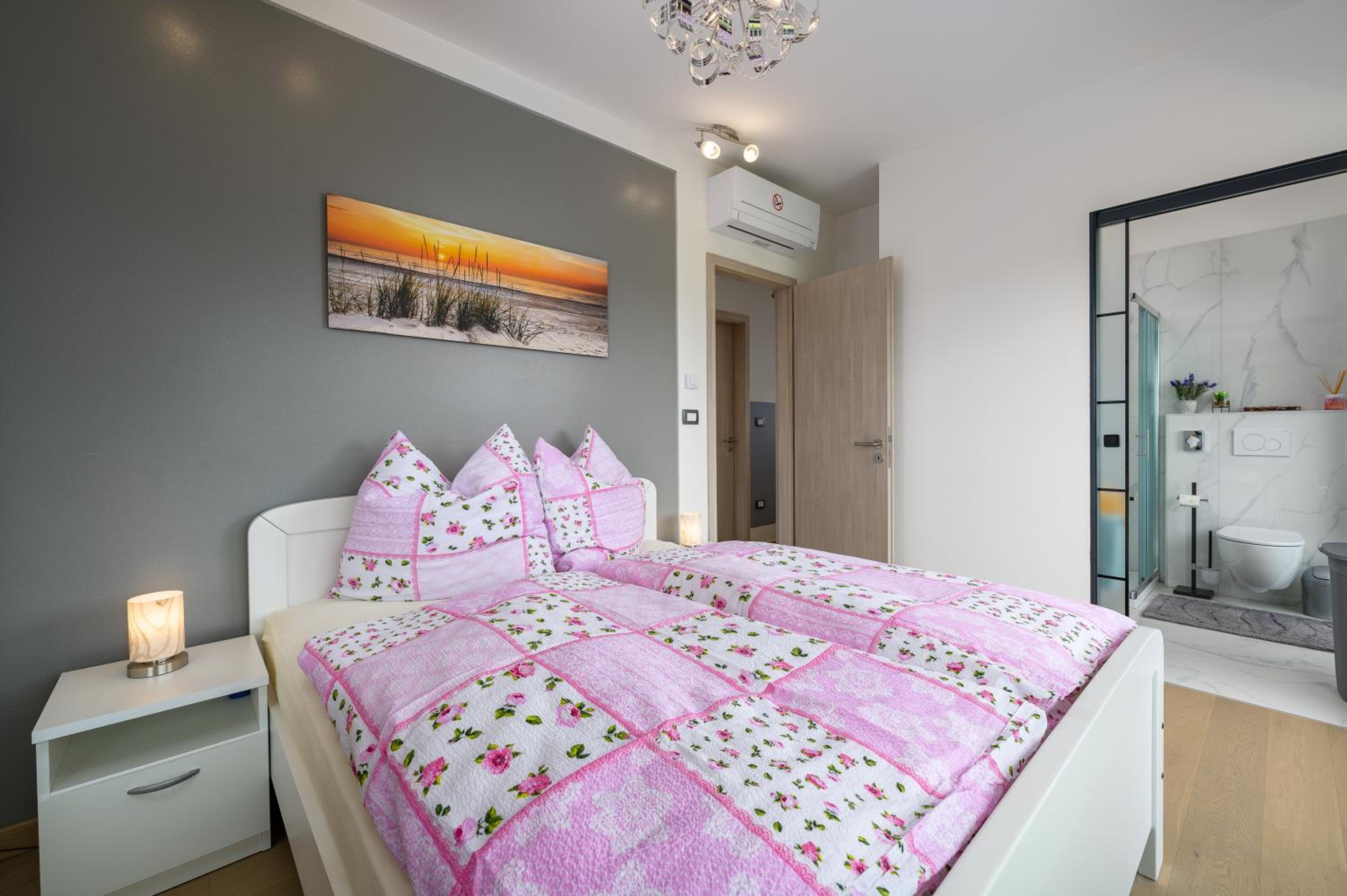 Luxury Apartments BRIGITTA with whirlpool in Umag