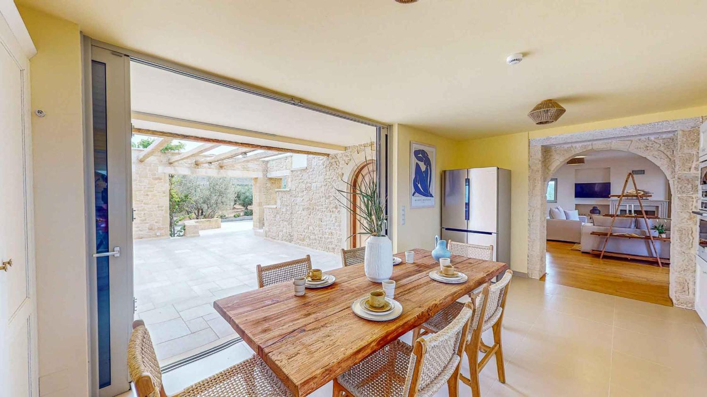 helidoni luxury villa