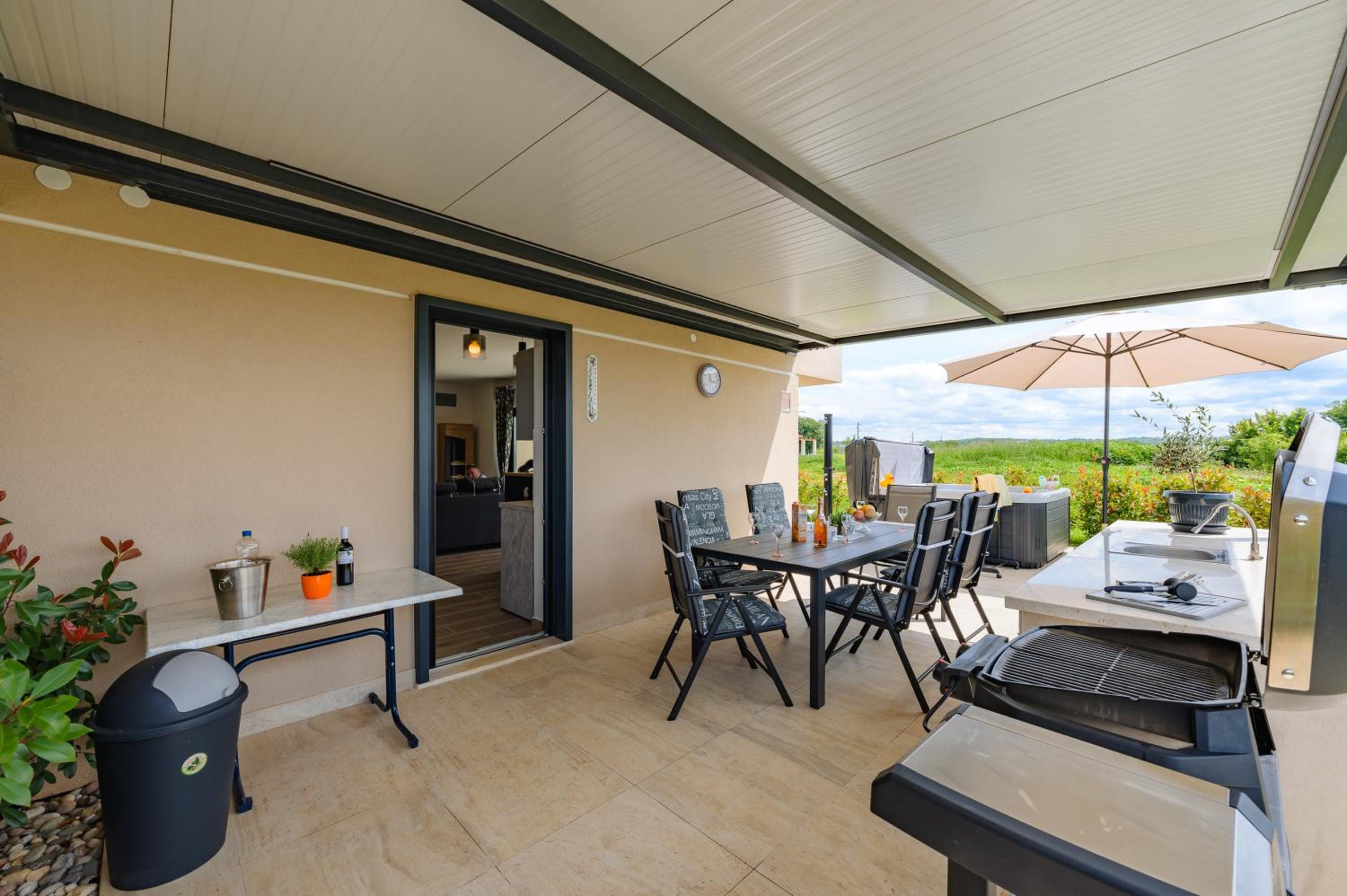 Luxury Apartments BRIGITTA with whirlpool in Umag