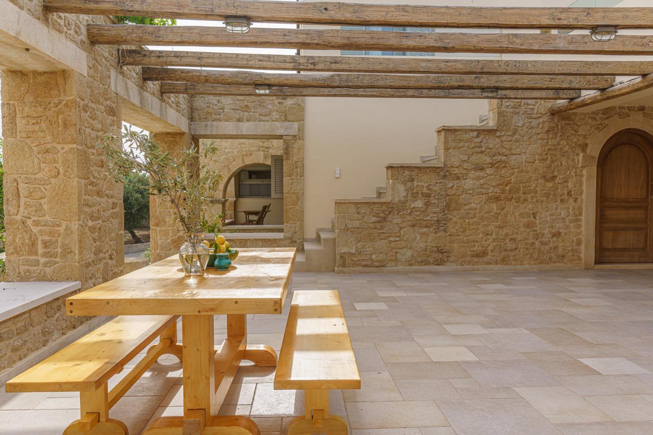 helidoni luxury villa