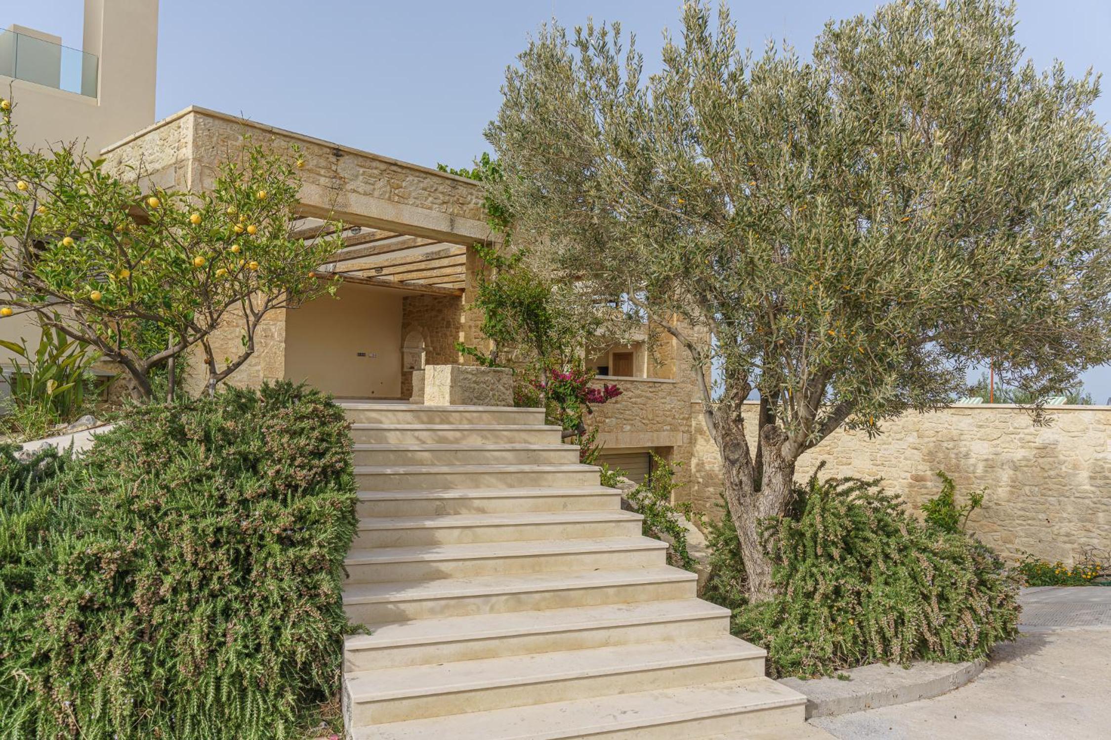 helidoni luxury villa