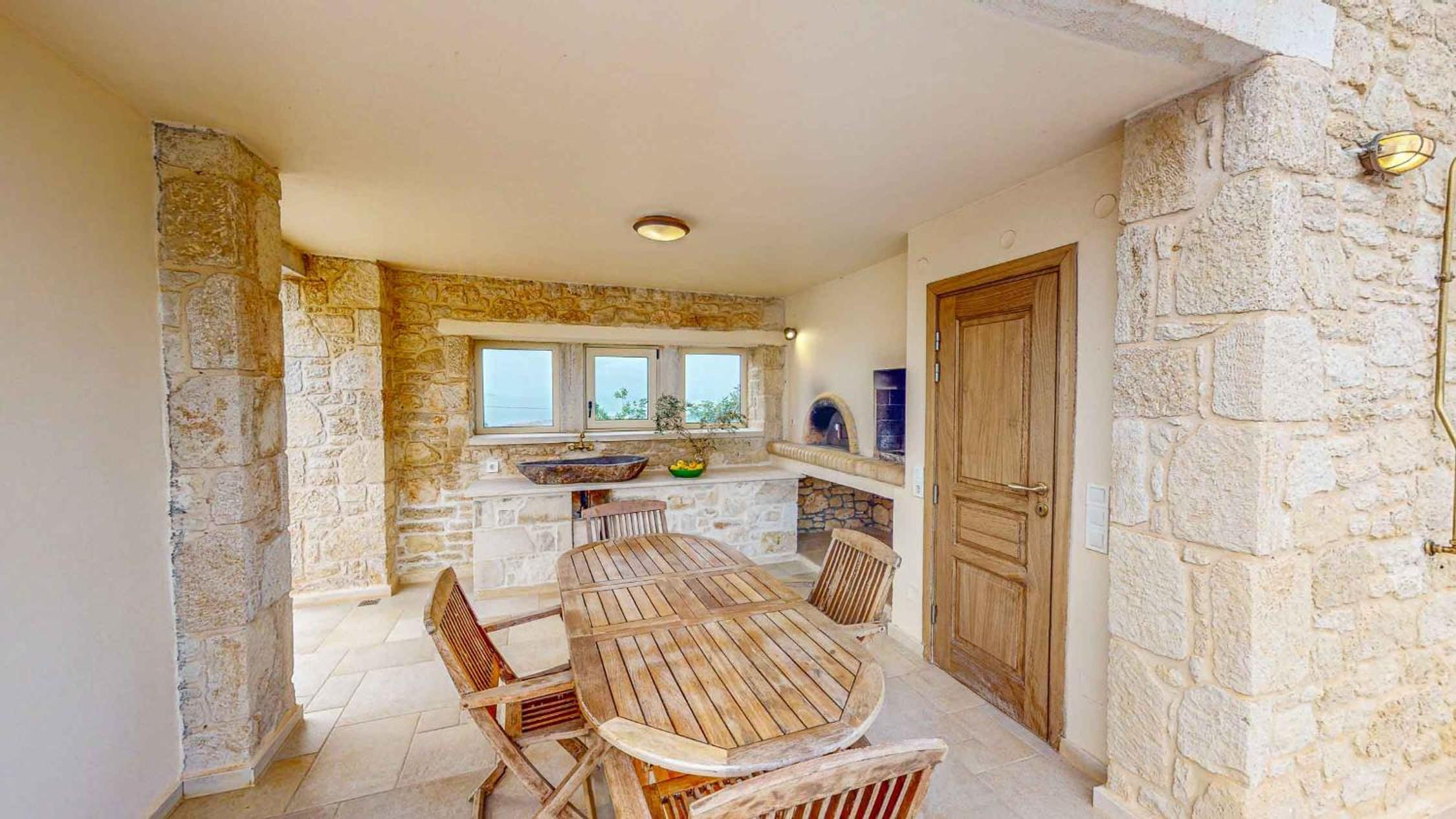 helidoni luxury villa