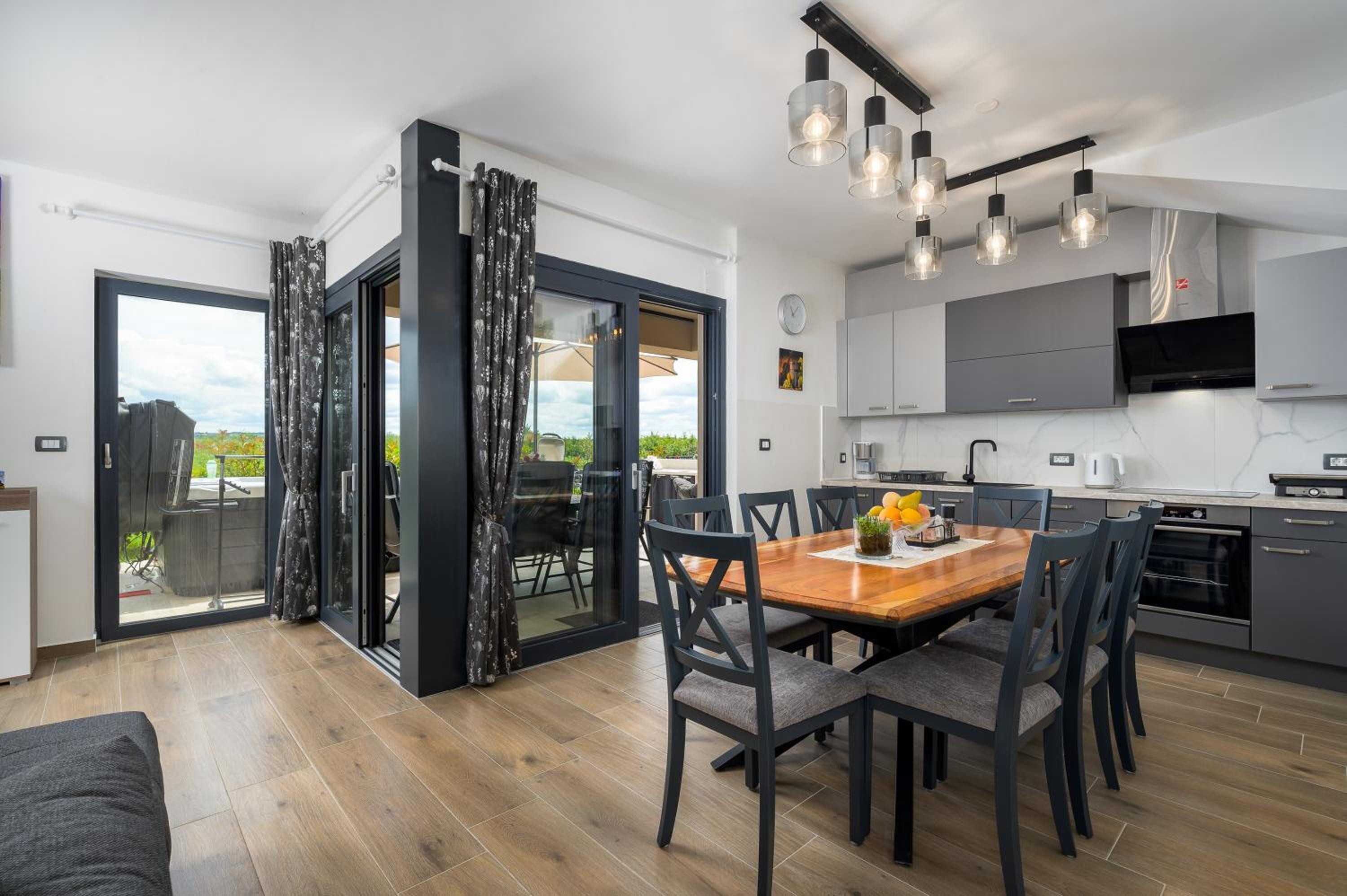 Luxury Apartments BRIGITTA with whirlpool in Umag