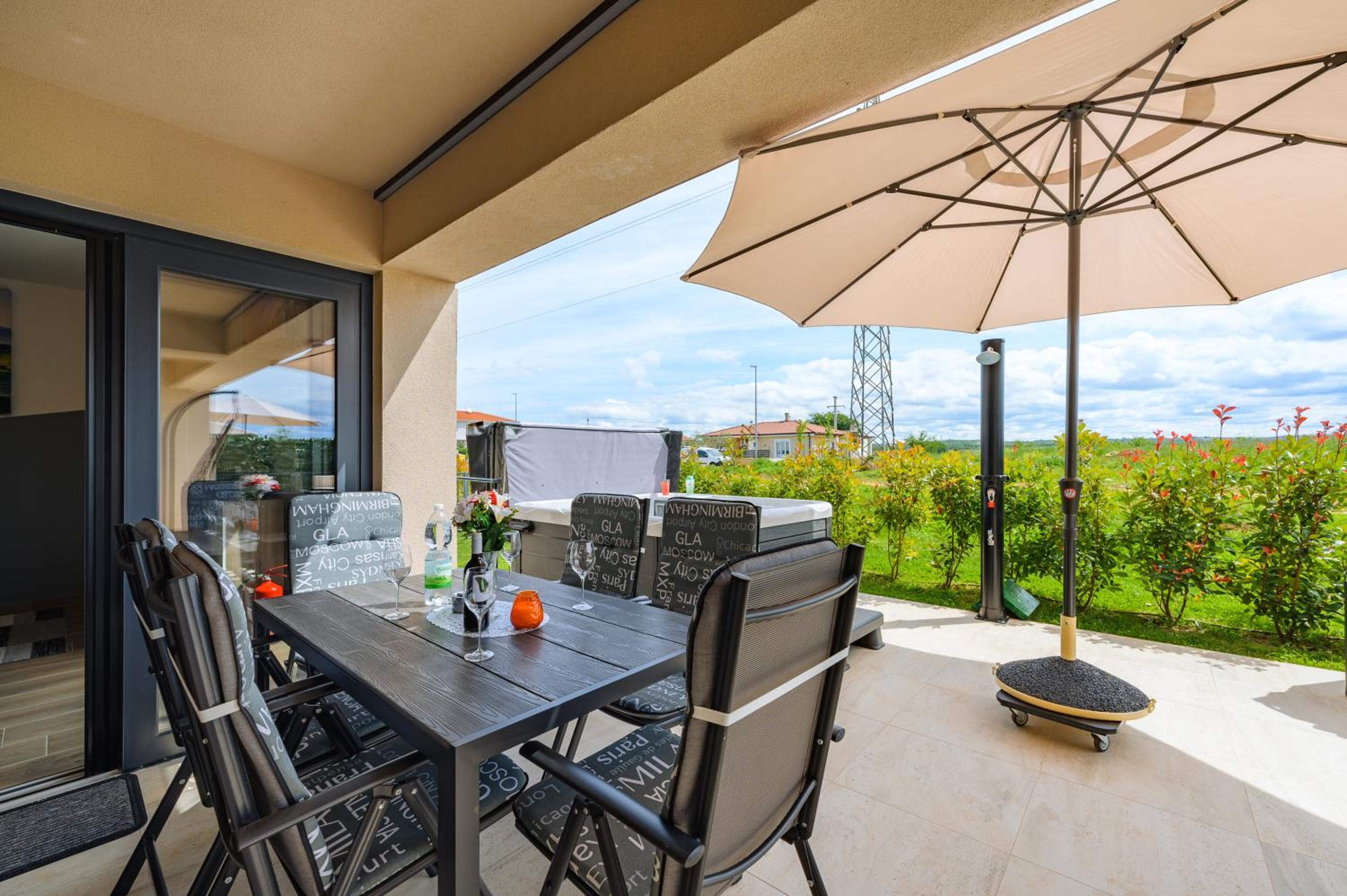 Luxury Apartments BRIGITTA with whirlpool in Umag