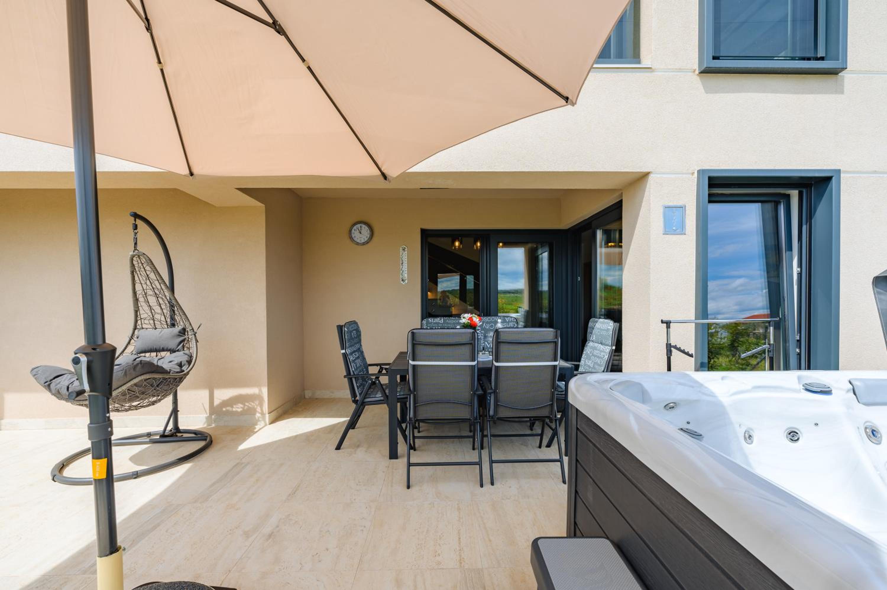 Luxury Apartments BRIGITTA with whirlpool in Umag