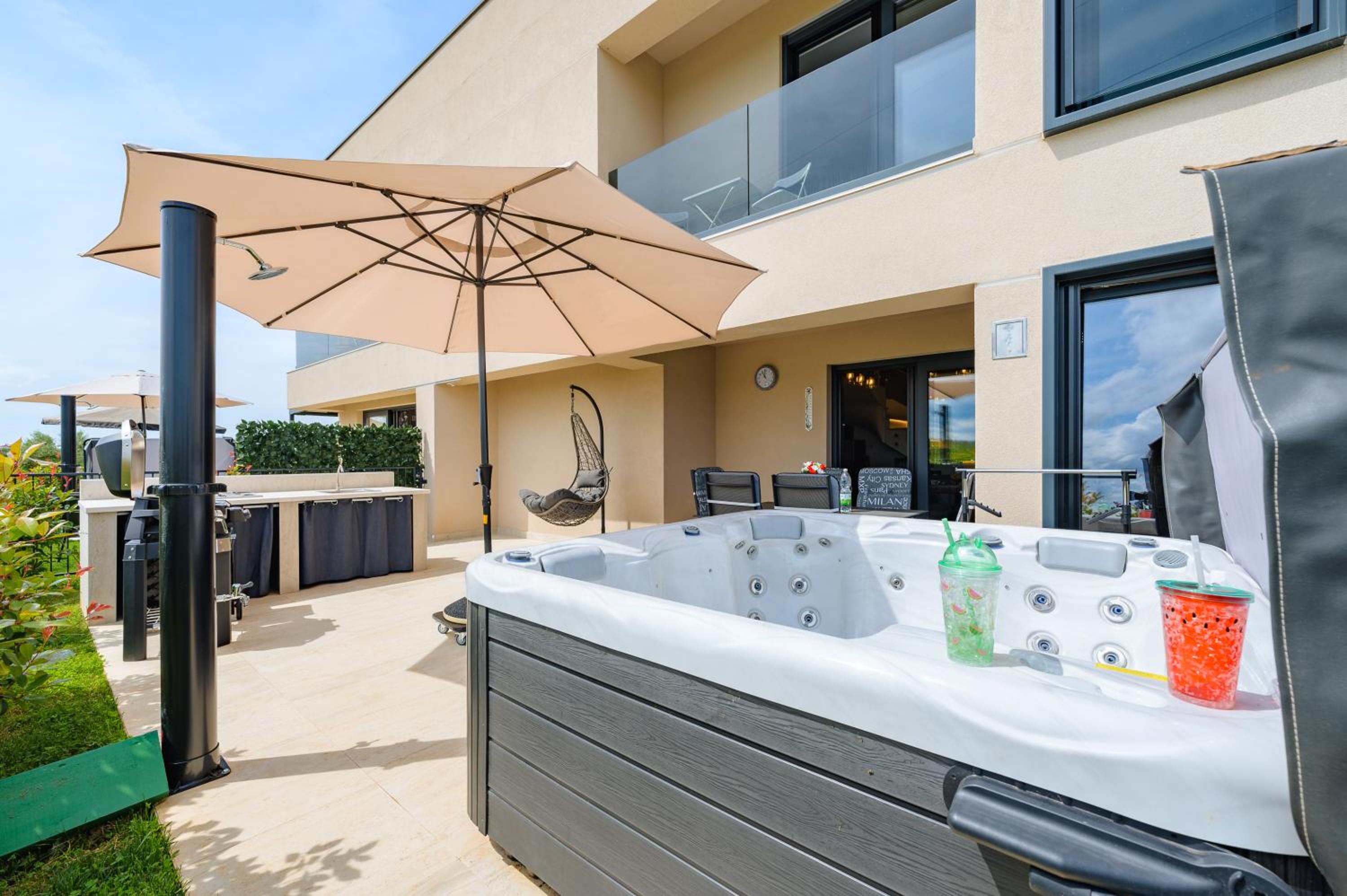 Luxury Apartments BRIGITTA with whirlpool in Umag