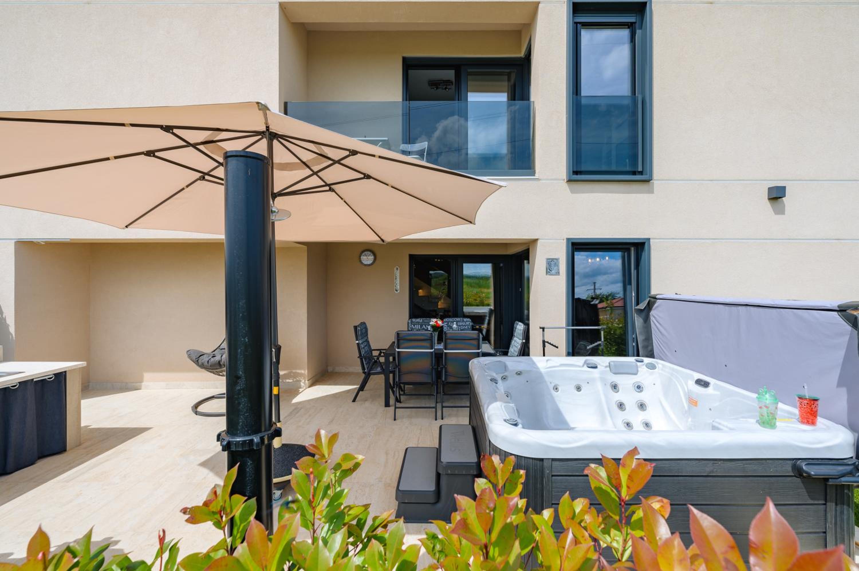 Luxury Apartments BRIGITTA with whirlpool in Umag