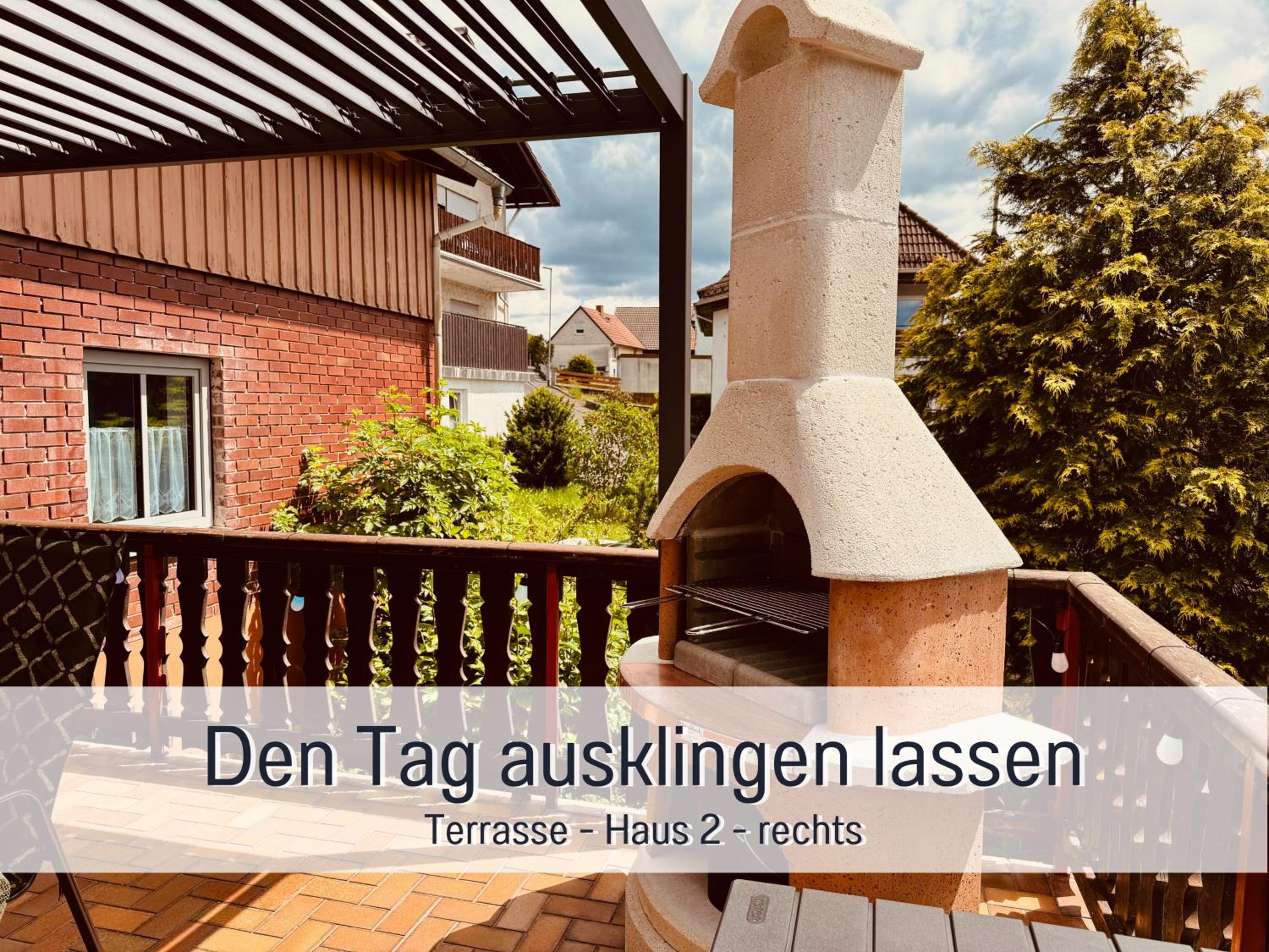 Großes Ferienhaus für 12 -17 Personen mit Whirlpool - Spielzimmer und Garten