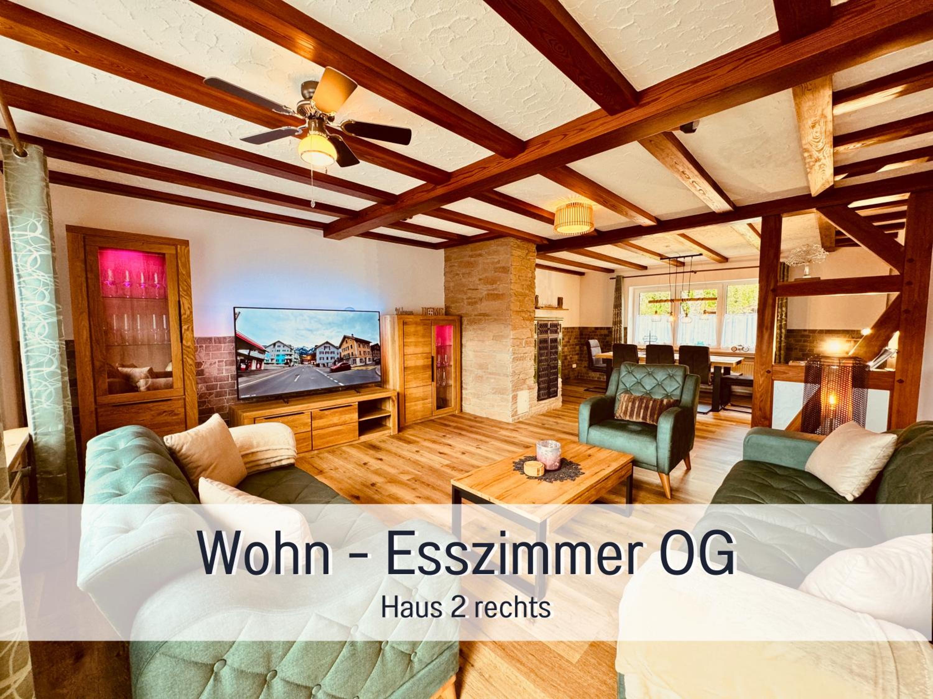 Großes Ferienhaus für 12 -17 Personen mit Whirlpool - Spielzimmer und Garten