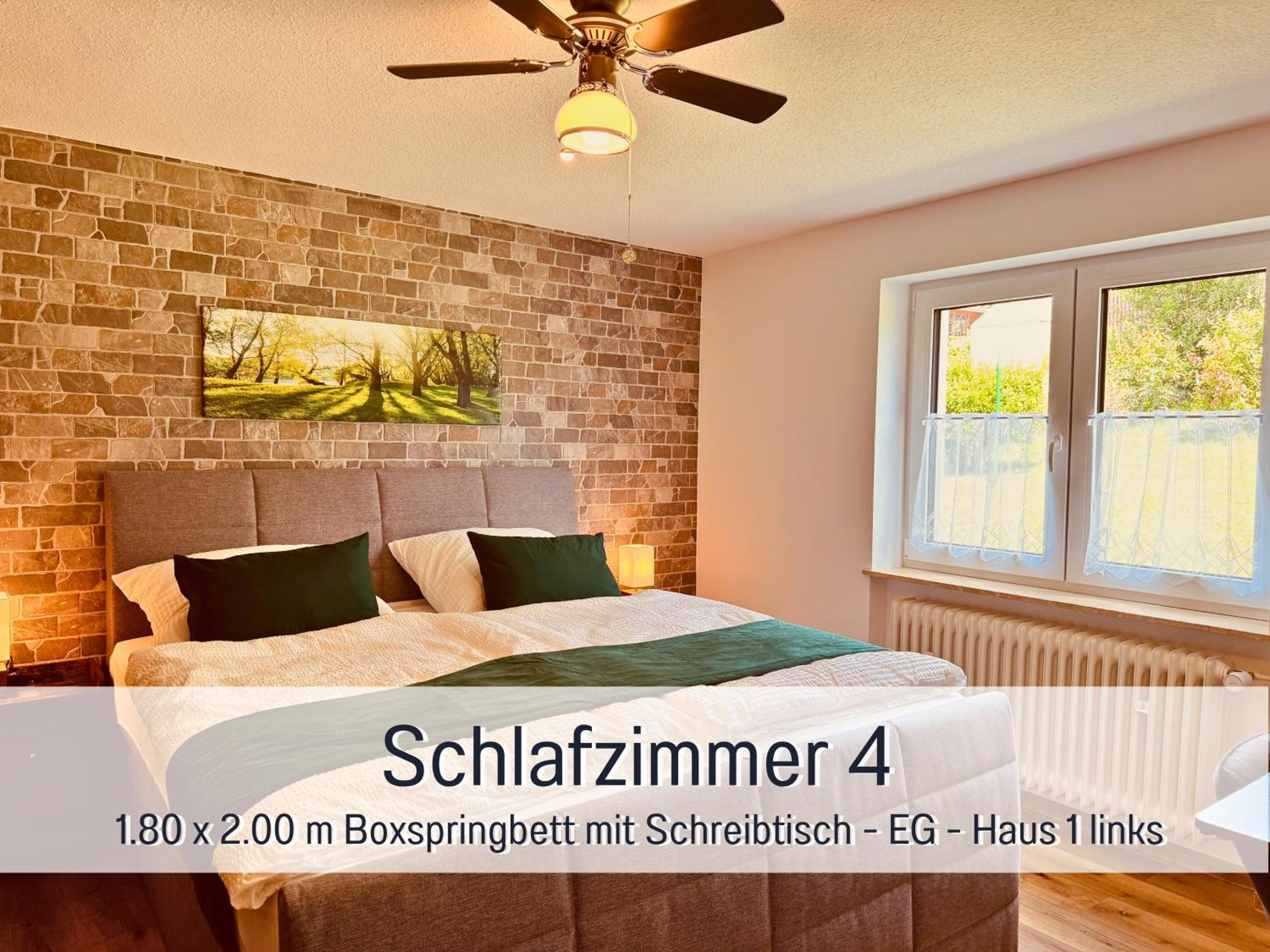 Großes Ferienhaus für 12 -17 Personen mit Whirlpool - Spielzimmer und Garten