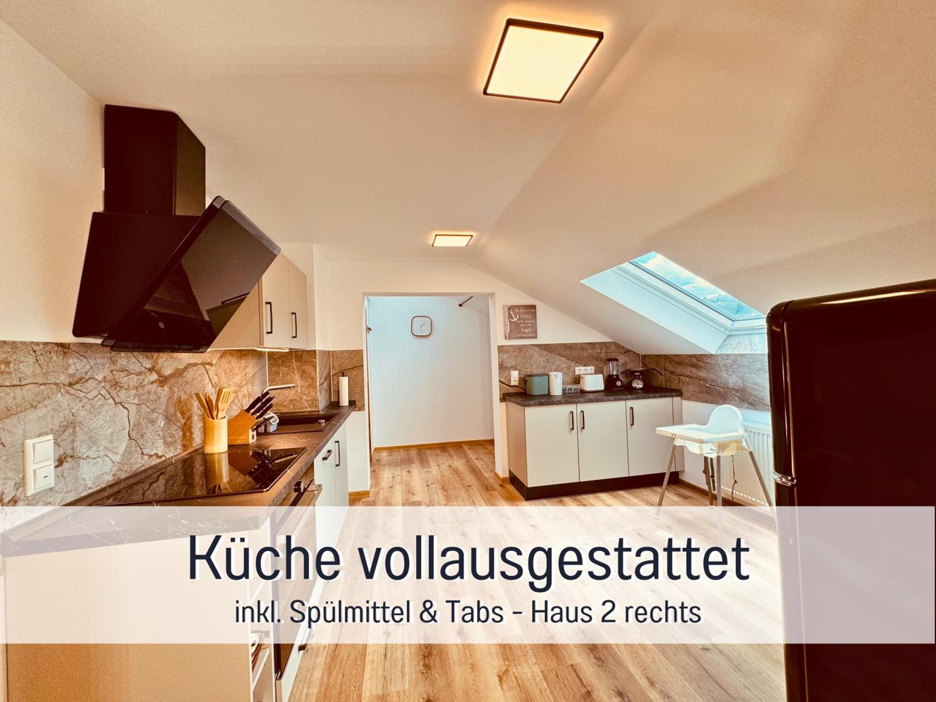 Großes Ferienhaus für 12 -17 Personen mit Whirlpool - Spielzimmer und Garten