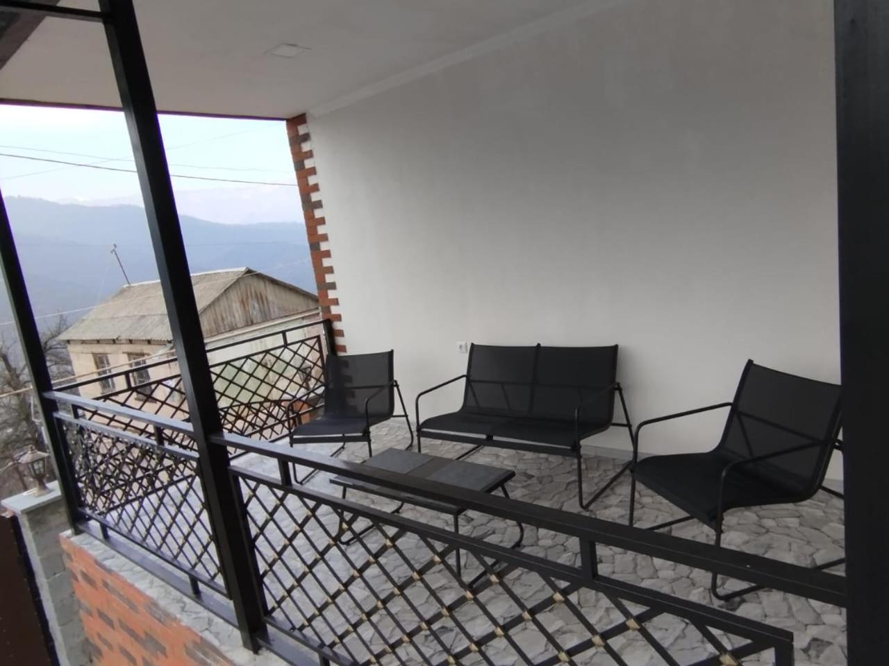 DiliOne Guest House