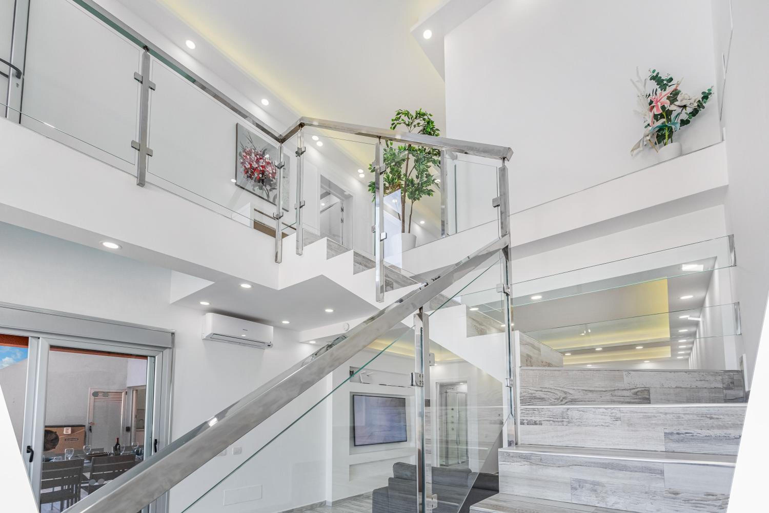 Bellavista Luxury Home