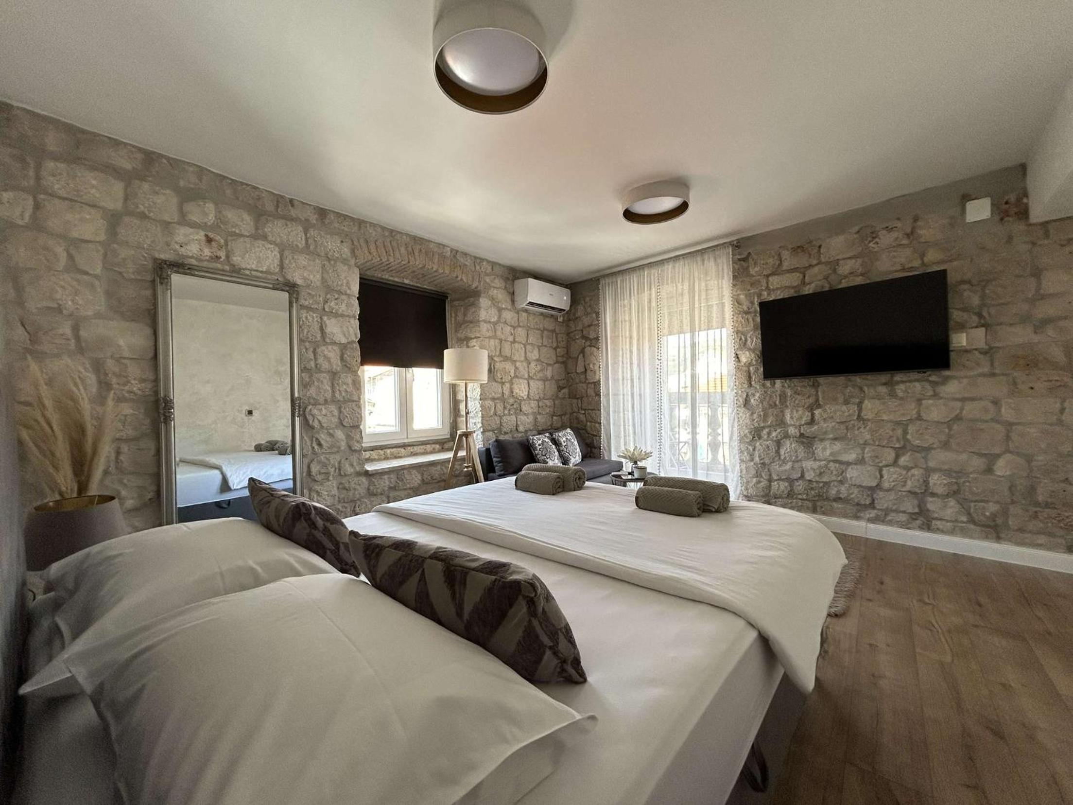 Guest House Exalto