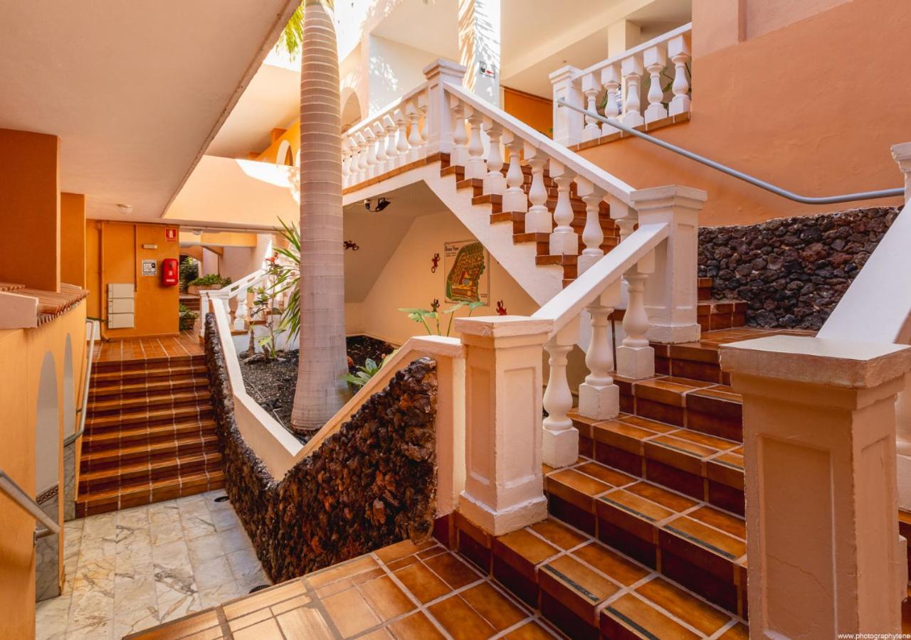 Ocean View Apartment with large terrace and Netflix smart TV Costa Adeje