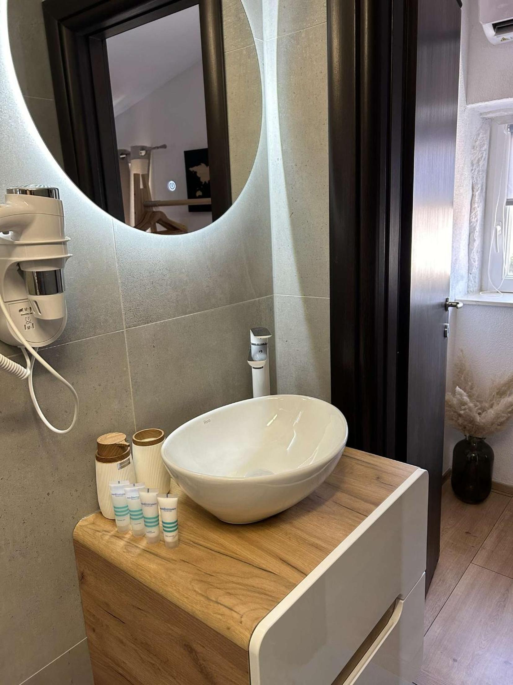 Guest House Exalto
