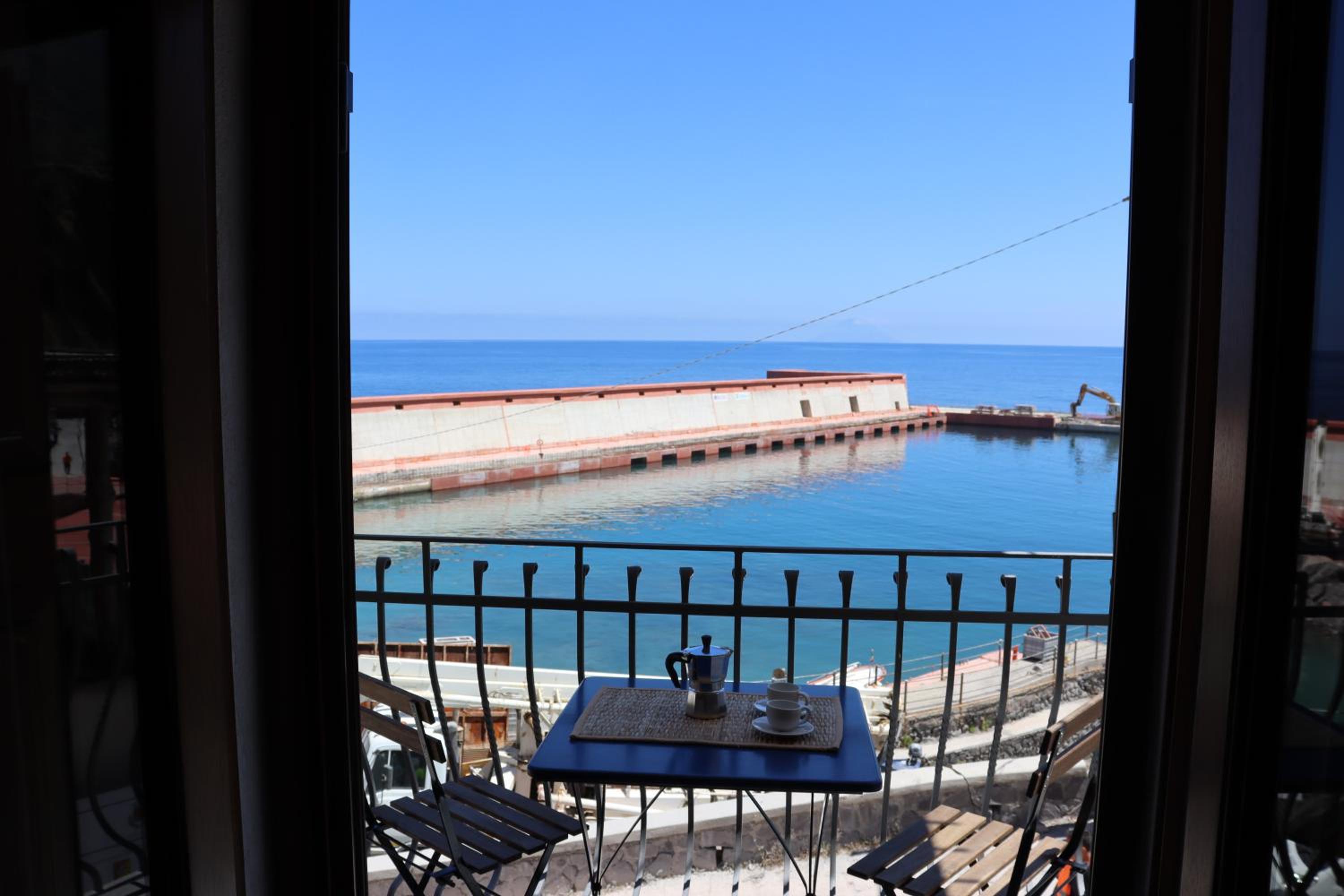 Il Balcone sul molo di Malfa photo 2
