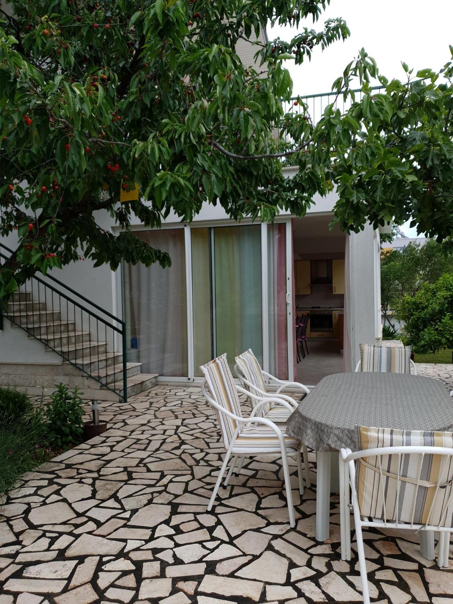 Sunny paradise, 50 m from beach view 5