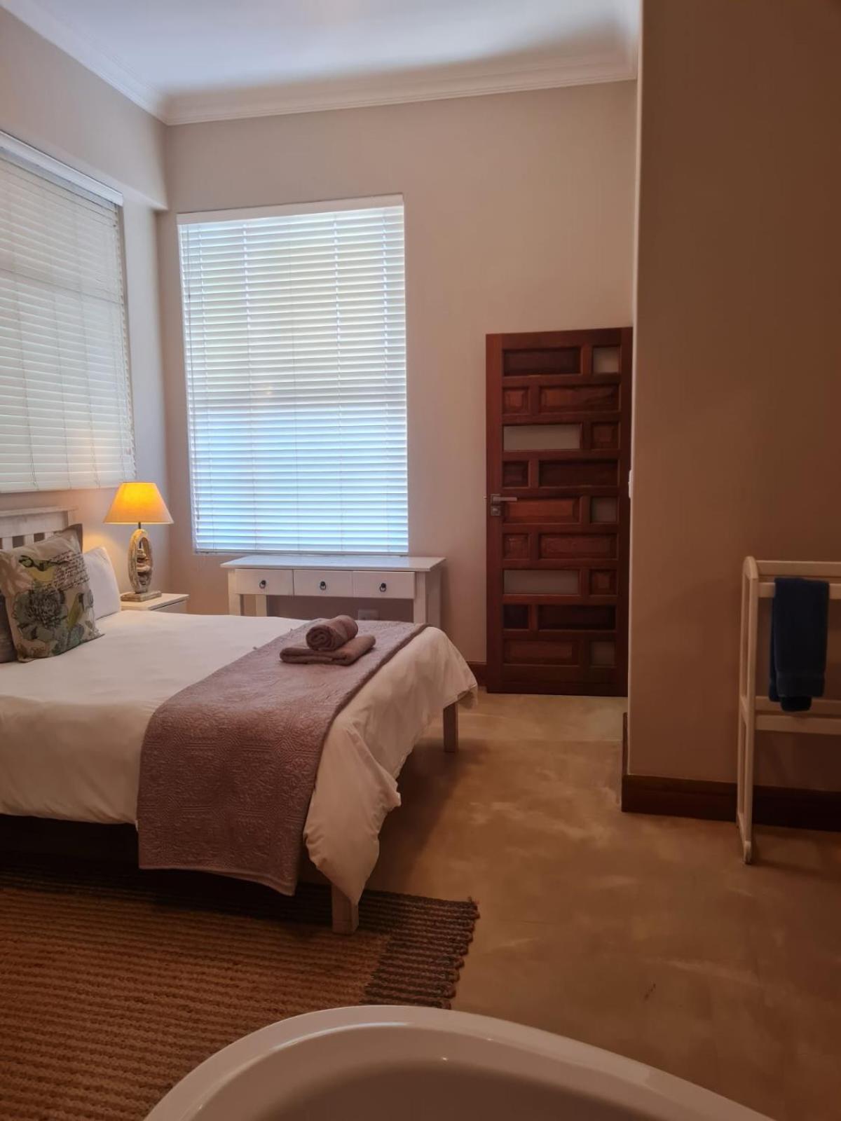 Point Village Accommodation - Santos 61/62