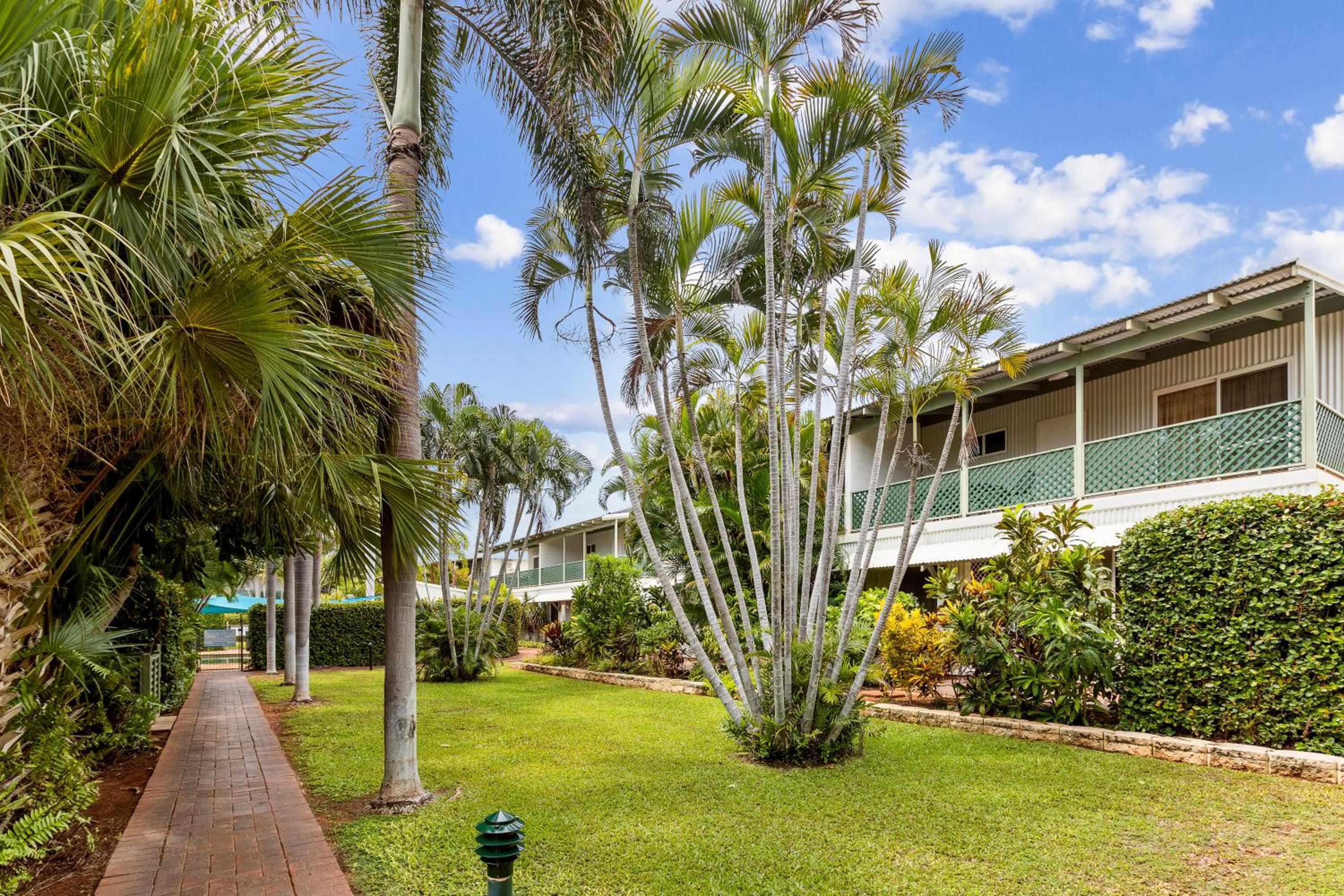 Cable Beachside Villas