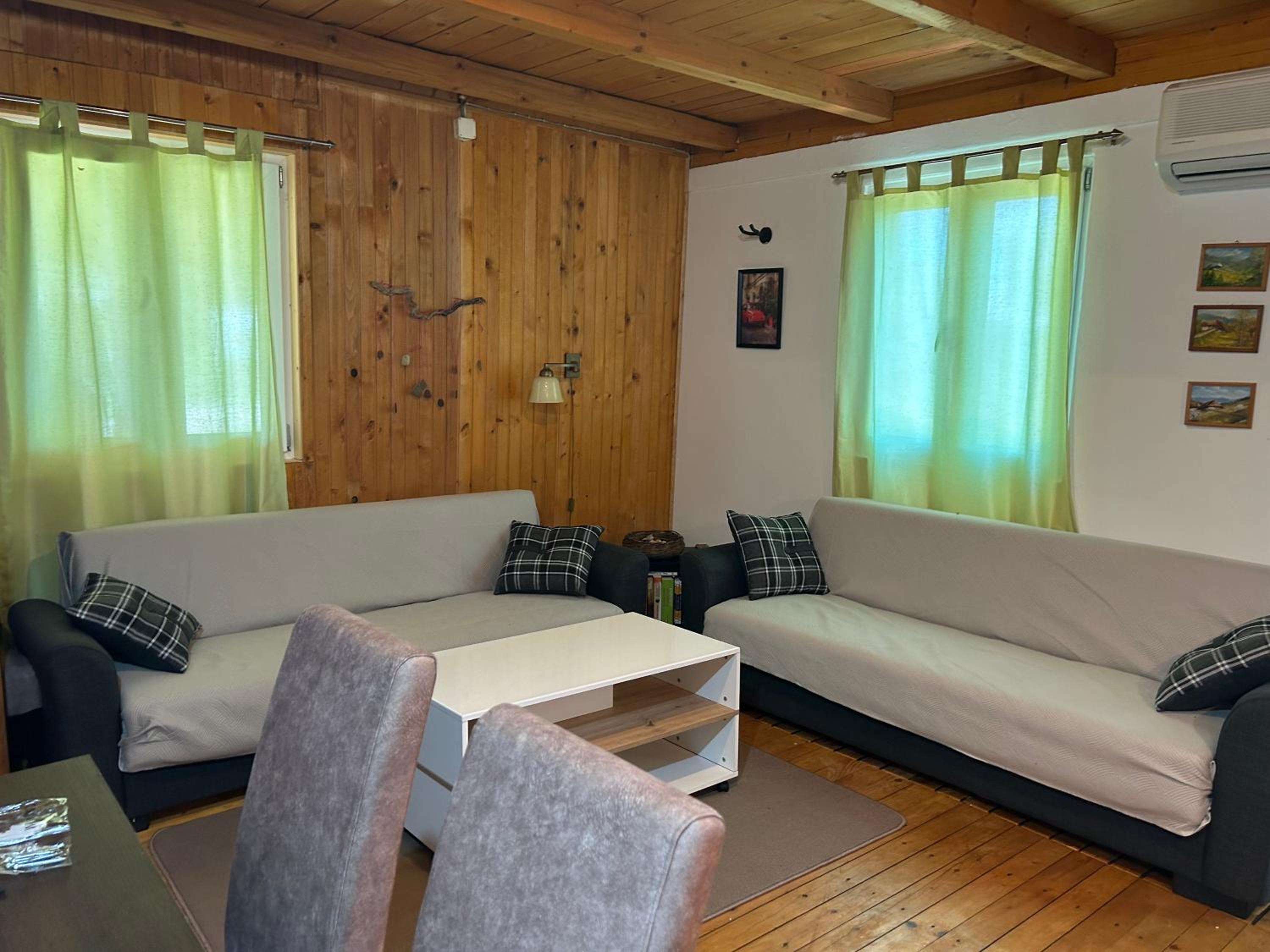 Velicanka hostel