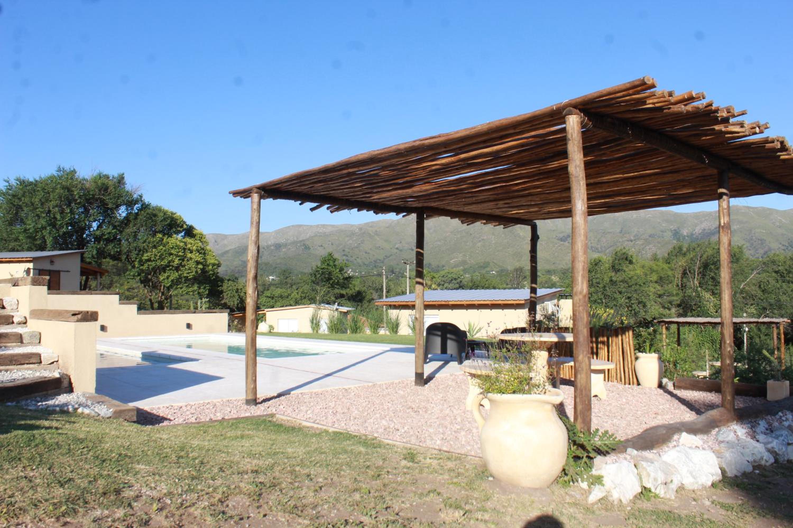 Lo de Almada Cabañas&Suites