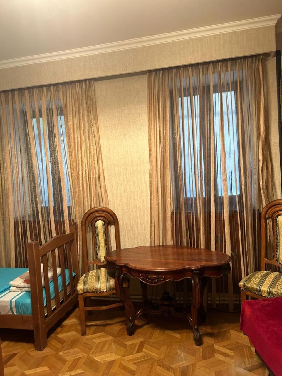 Mtatsminda Apartments 1 view 4