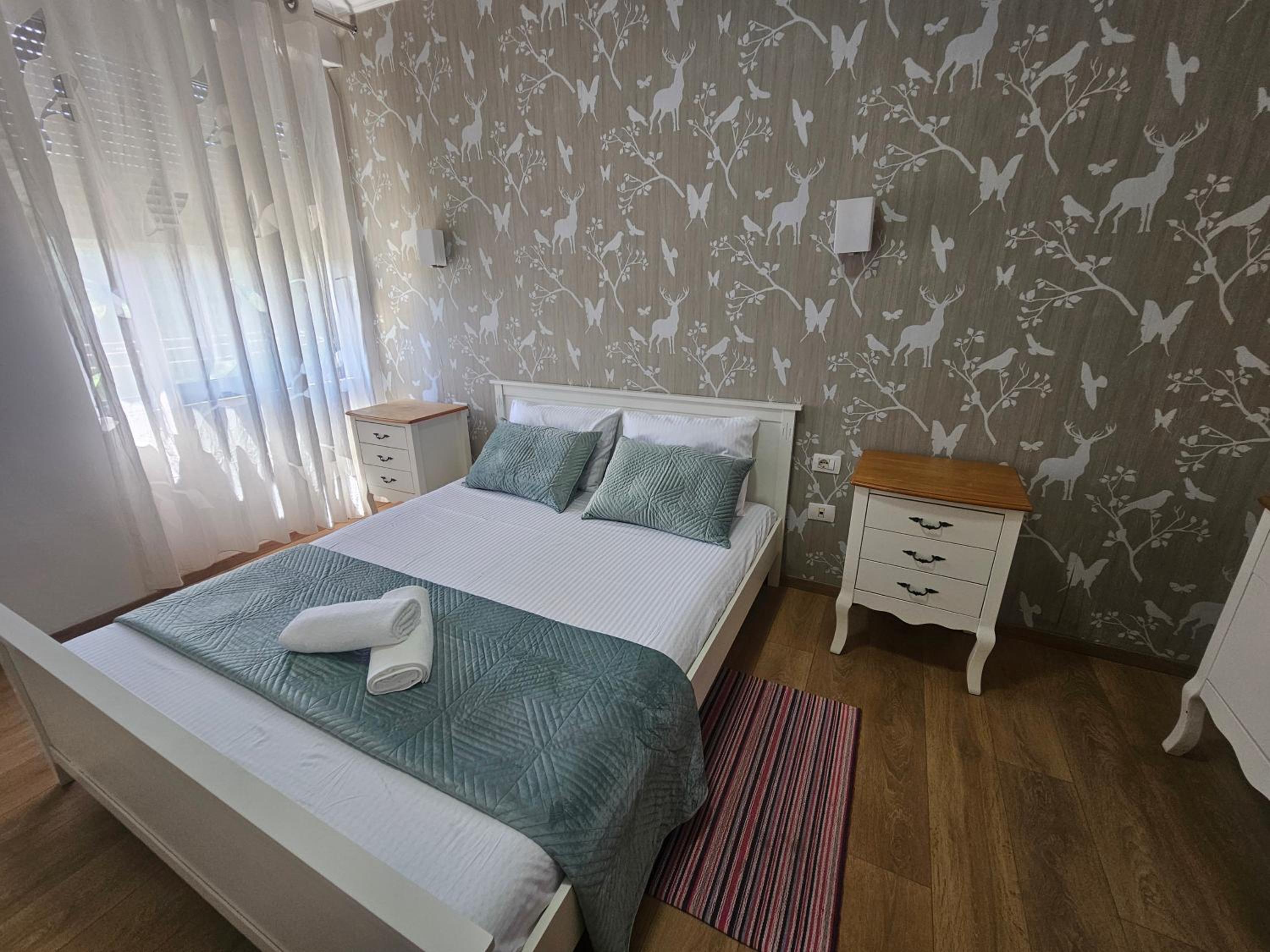 Warm lake apartament