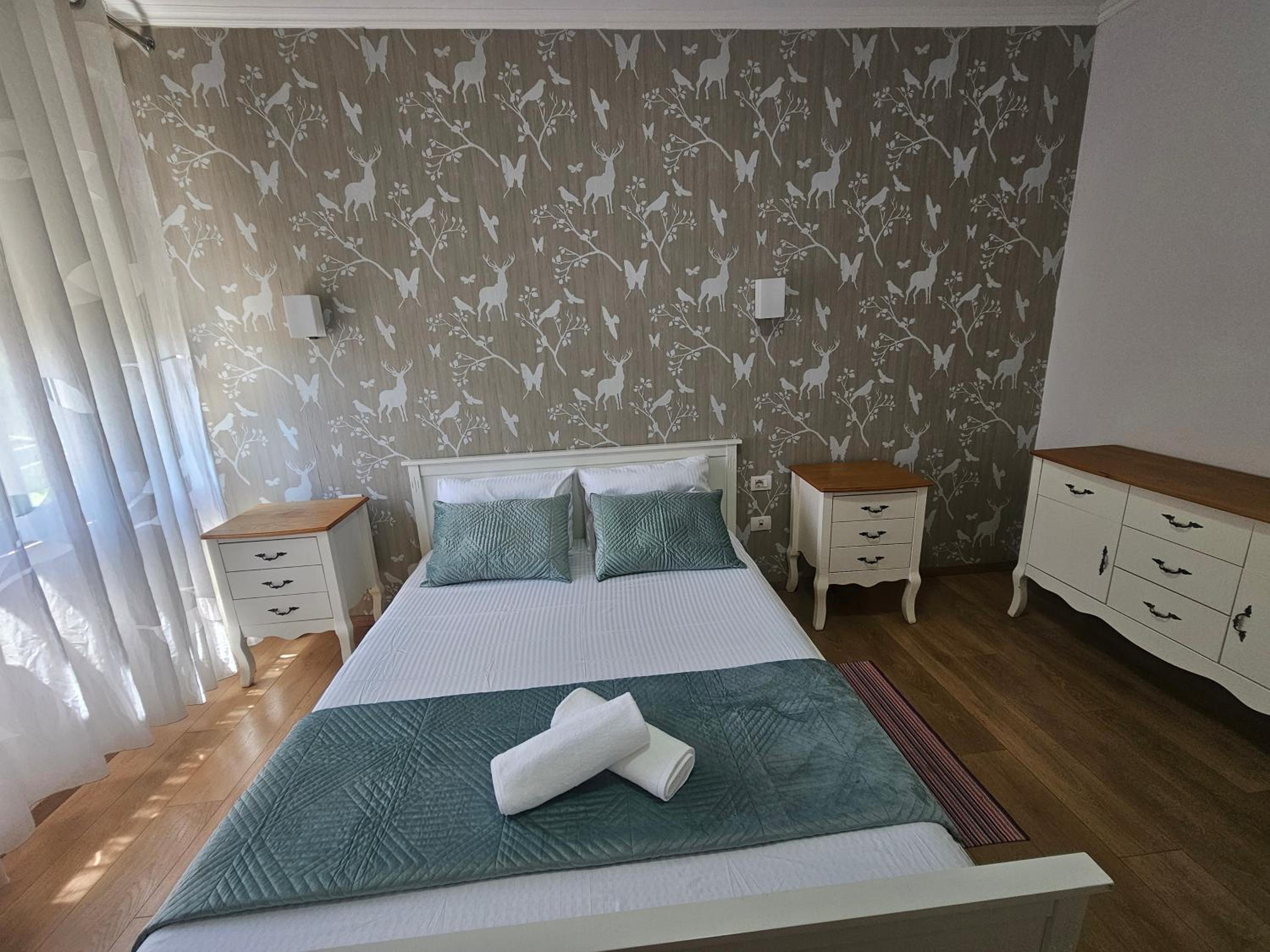 Warm lake apartament