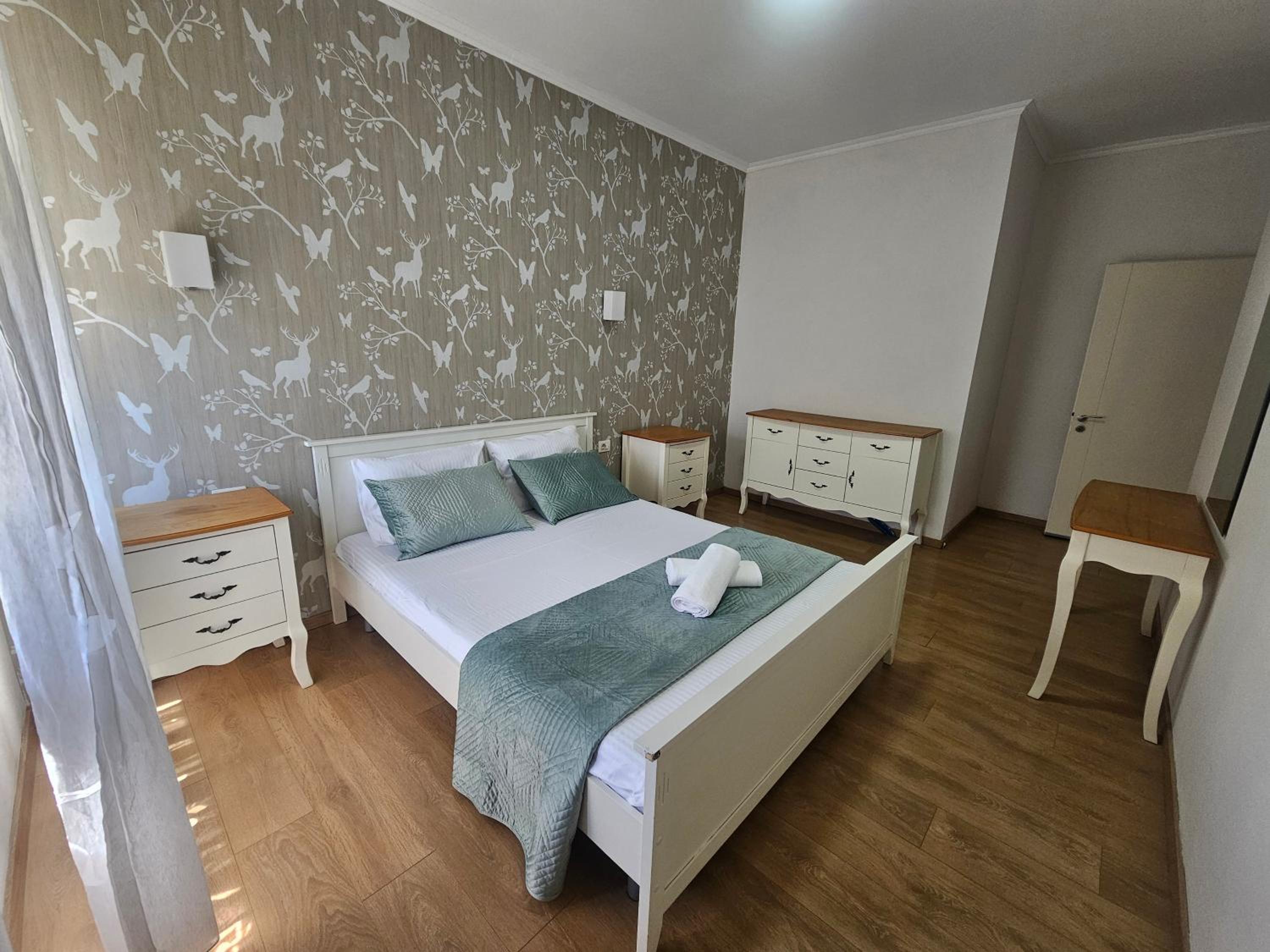 Warm lake apartament