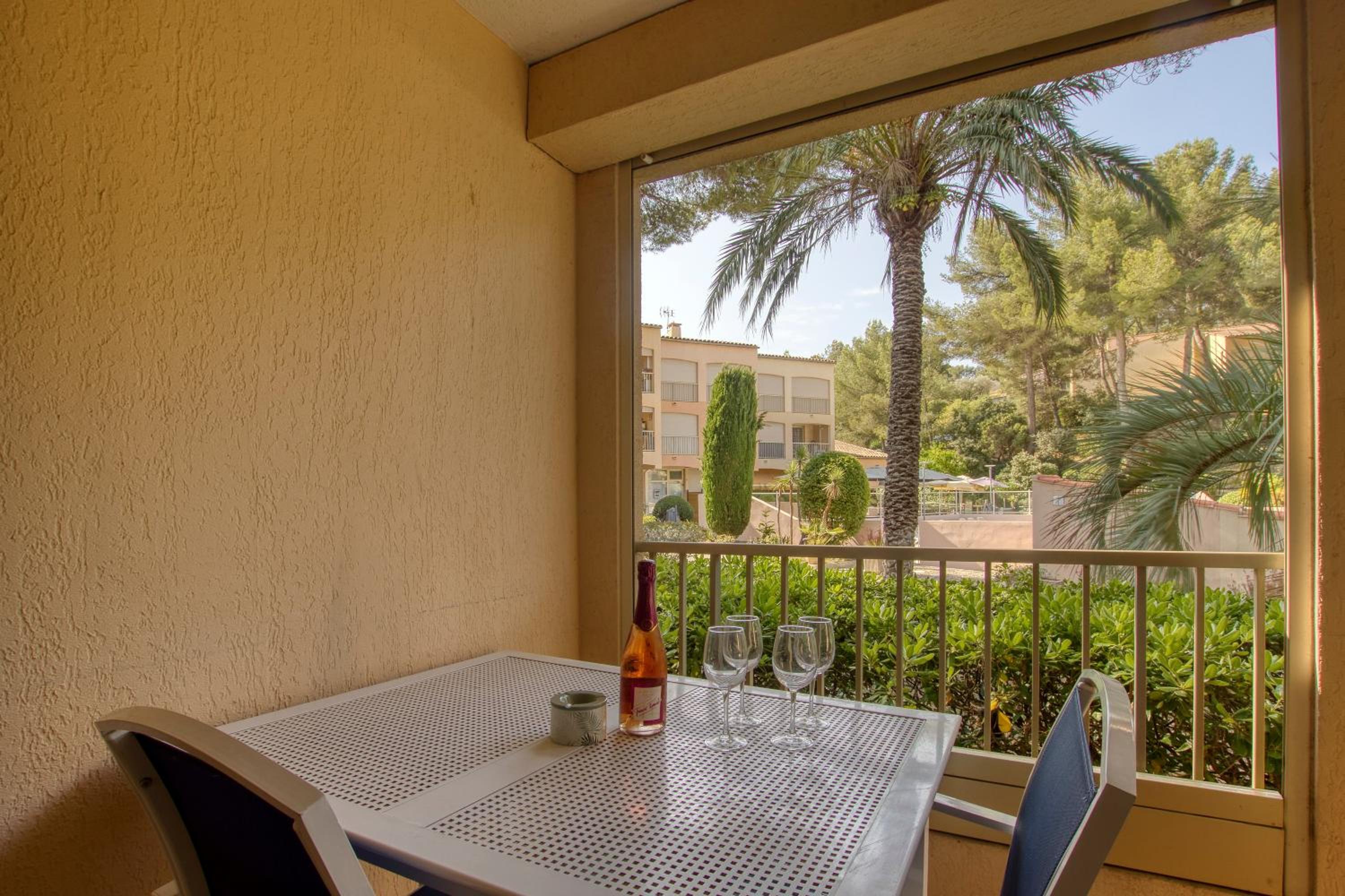Appartement piscine tennis accès privé plage Joïa