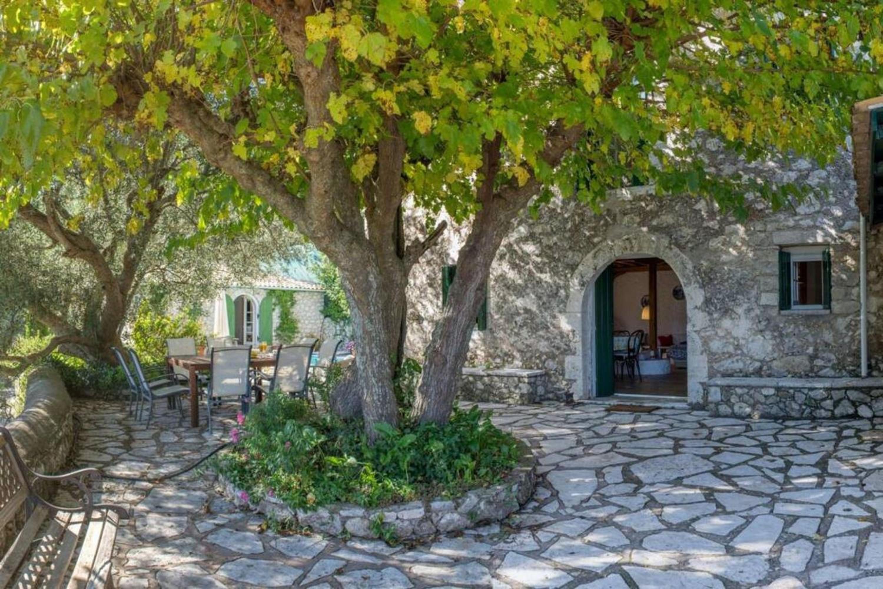 The Old House Guest House - Collection Villas